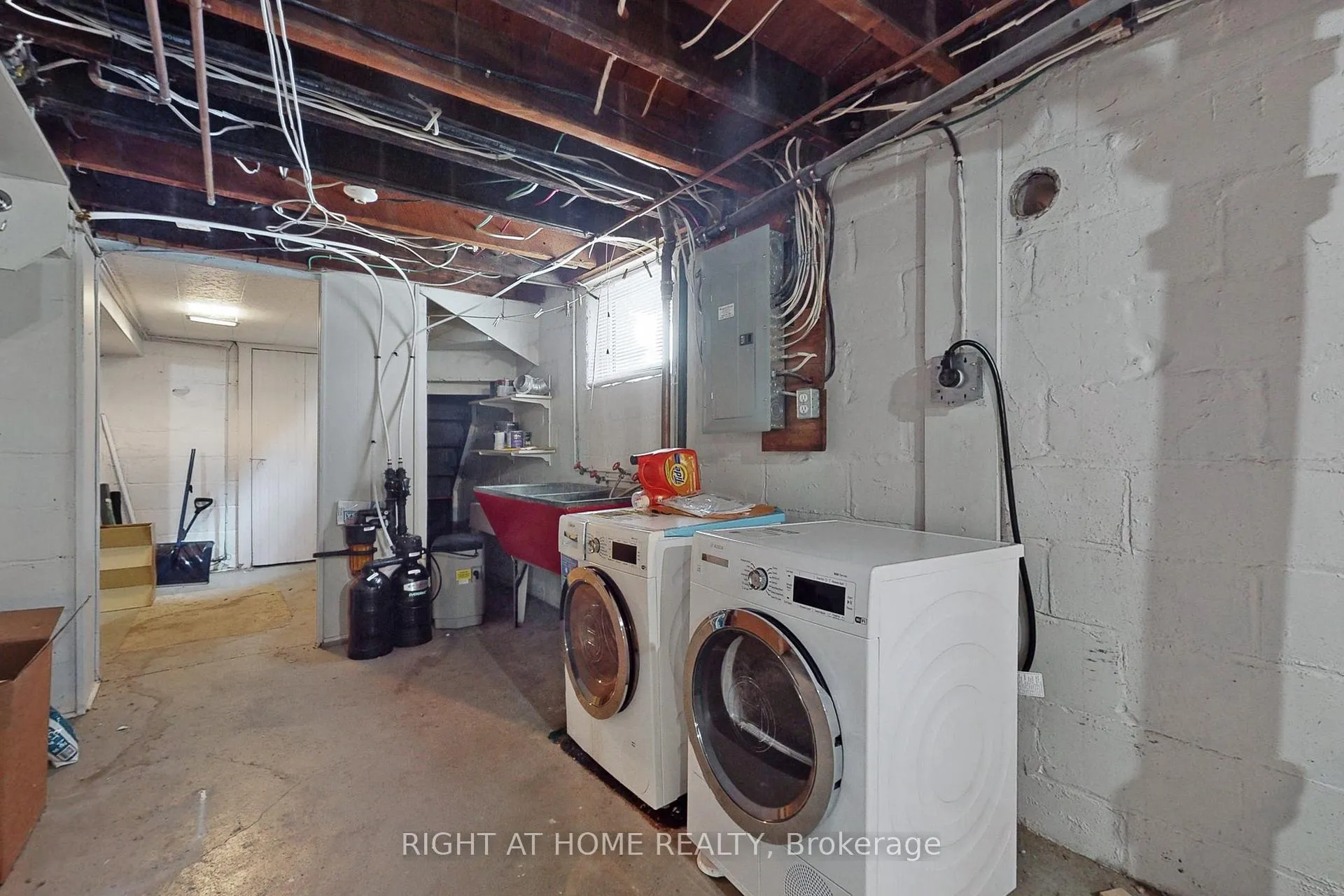 Photo 13 of 234 Airdrie Road, Toronto, Leaside — HOMEH