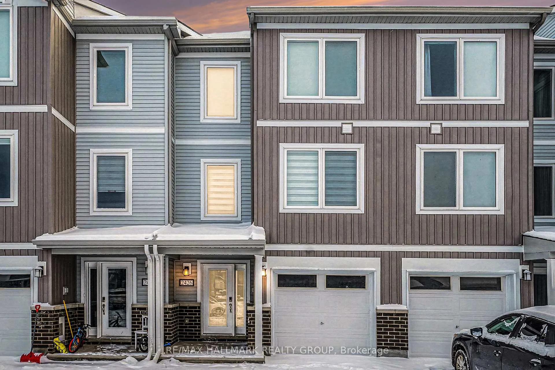 Front of 2426 Watercolours Way