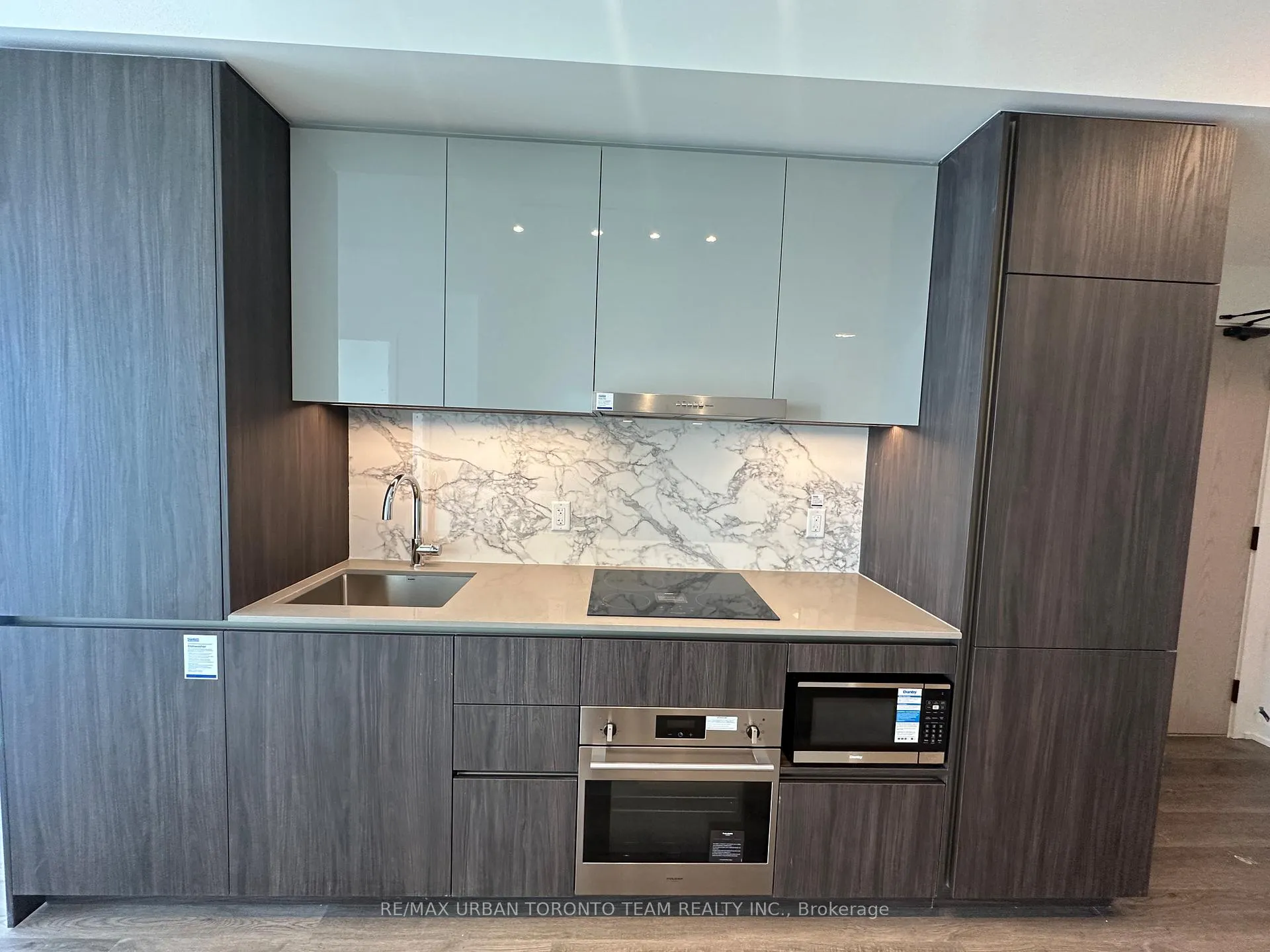 Photo 3 of Unit 5901, 8 Interchange Way, Vaughan, Vaughan Corporate Centre — HOMEH
