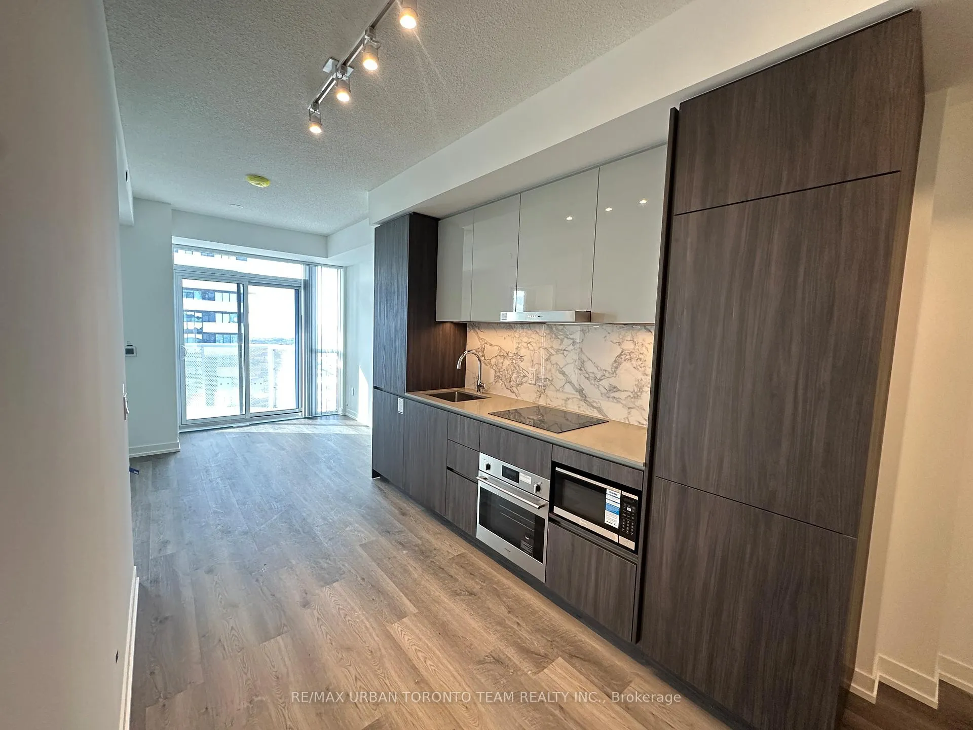 Photo 4 of Unit 5901, 8 Interchange Way, Vaughan, Vaughan Corporate Centre — HOMEH
