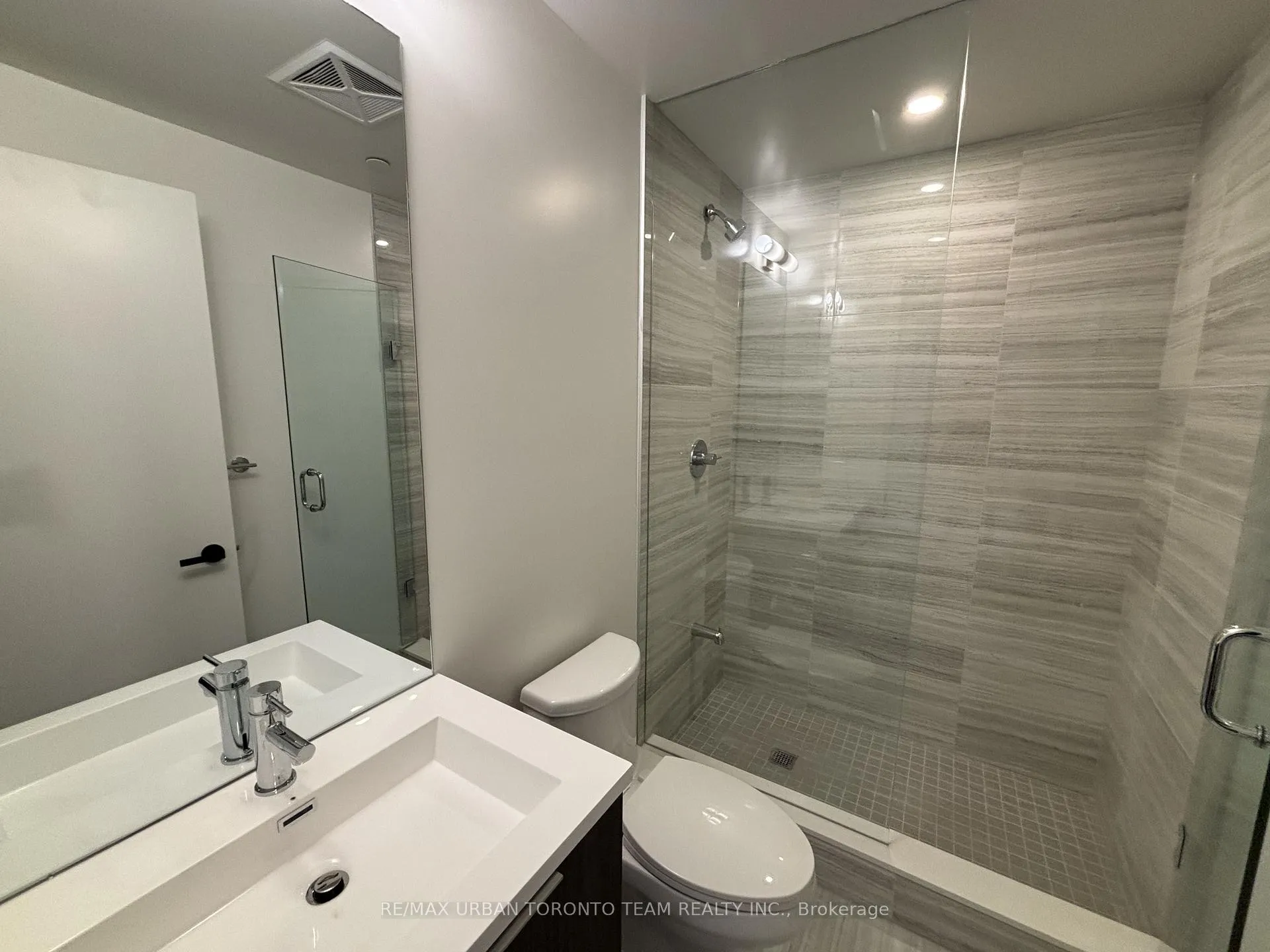 Photo 17 of Unit 5901, 8 Interchange Way, Vaughan, Vaughan Corporate Centre — HOMEH