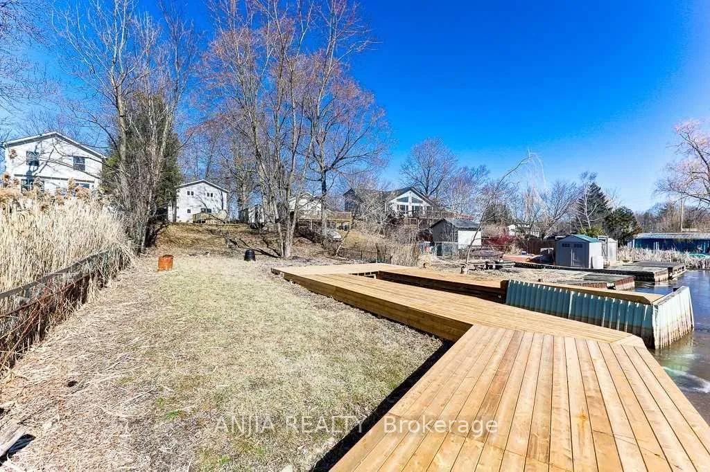 Photo 16 of 23 Riveredge Drive, Georgina, Keswick North — HOMEH