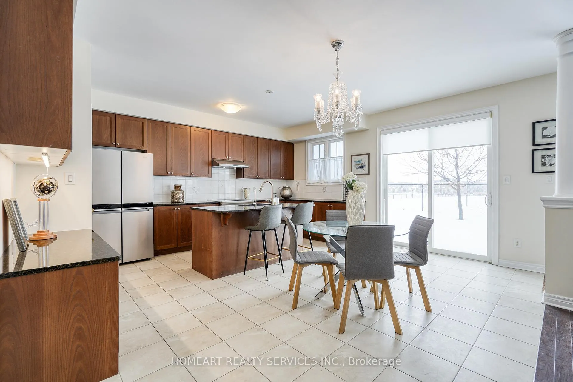 Photo 11 of 25 Gillings Street, Markham, Victoria Square — HOMEH