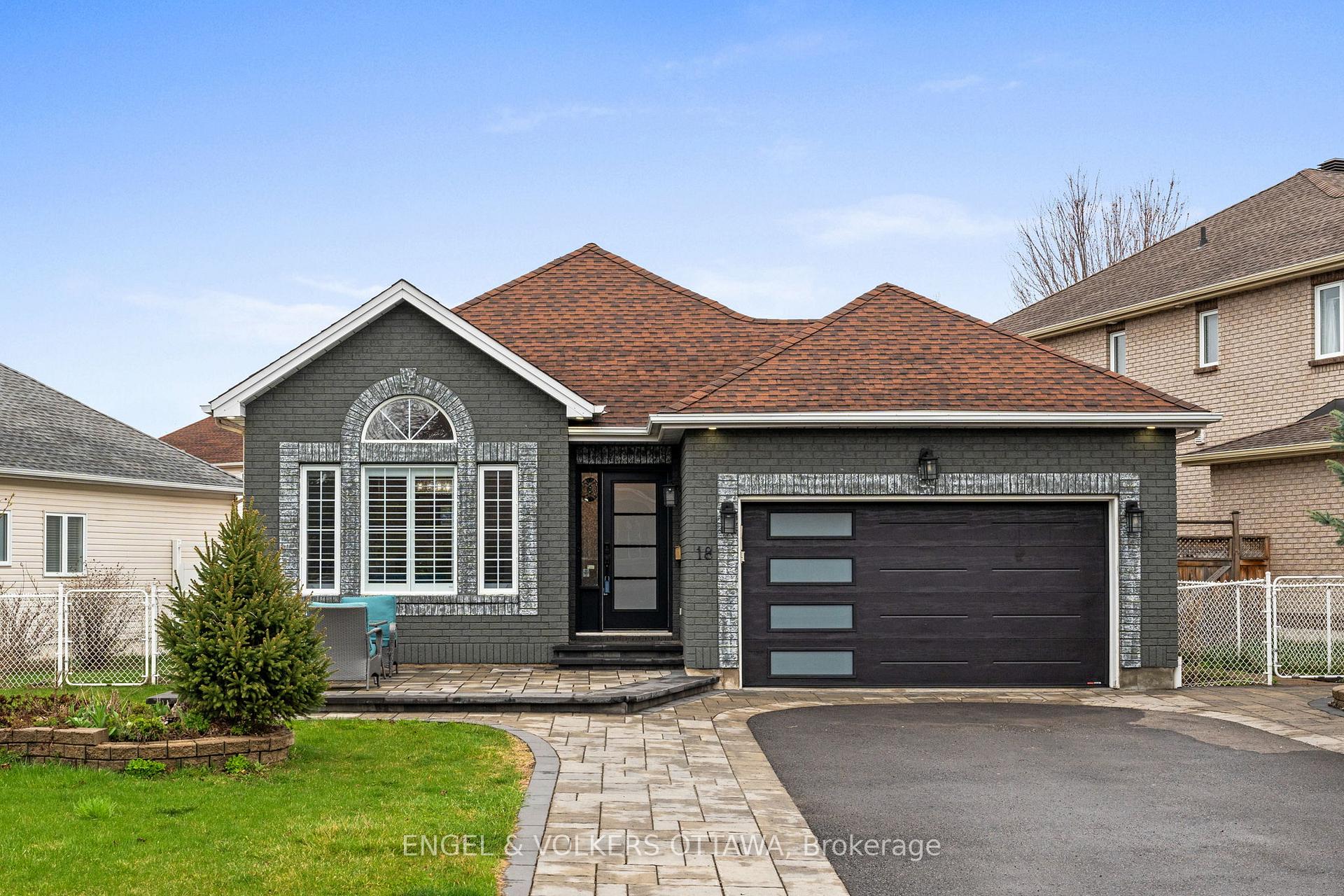 Photo 1 of 18 Fanterra Way, Ottawa, Hunt Club Park/Greenboro — HOMEH