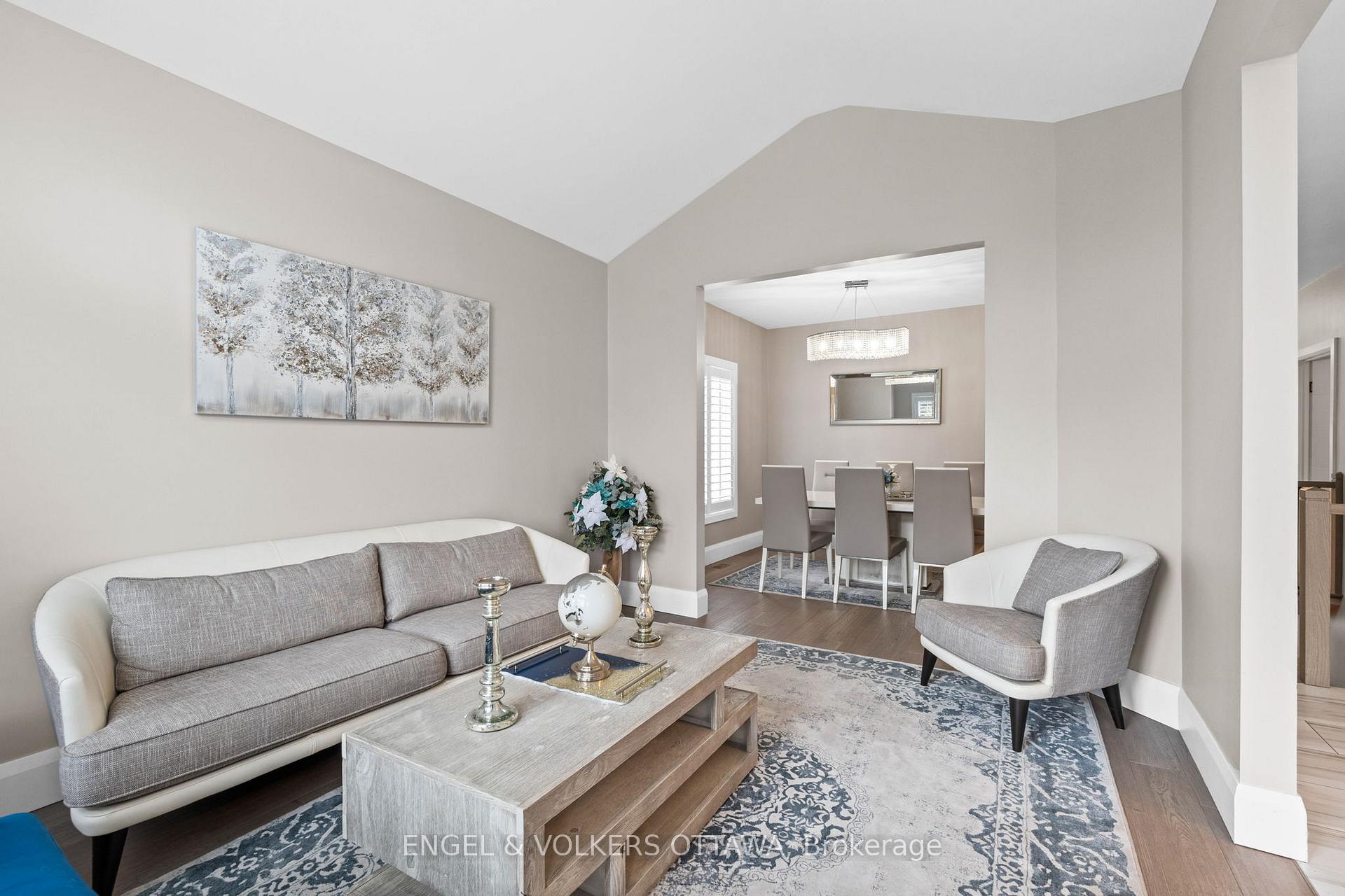 Photo 5 of 18 Fanterra Way, Ottawa, Hunt Club Park/Greenboro — HOMEH