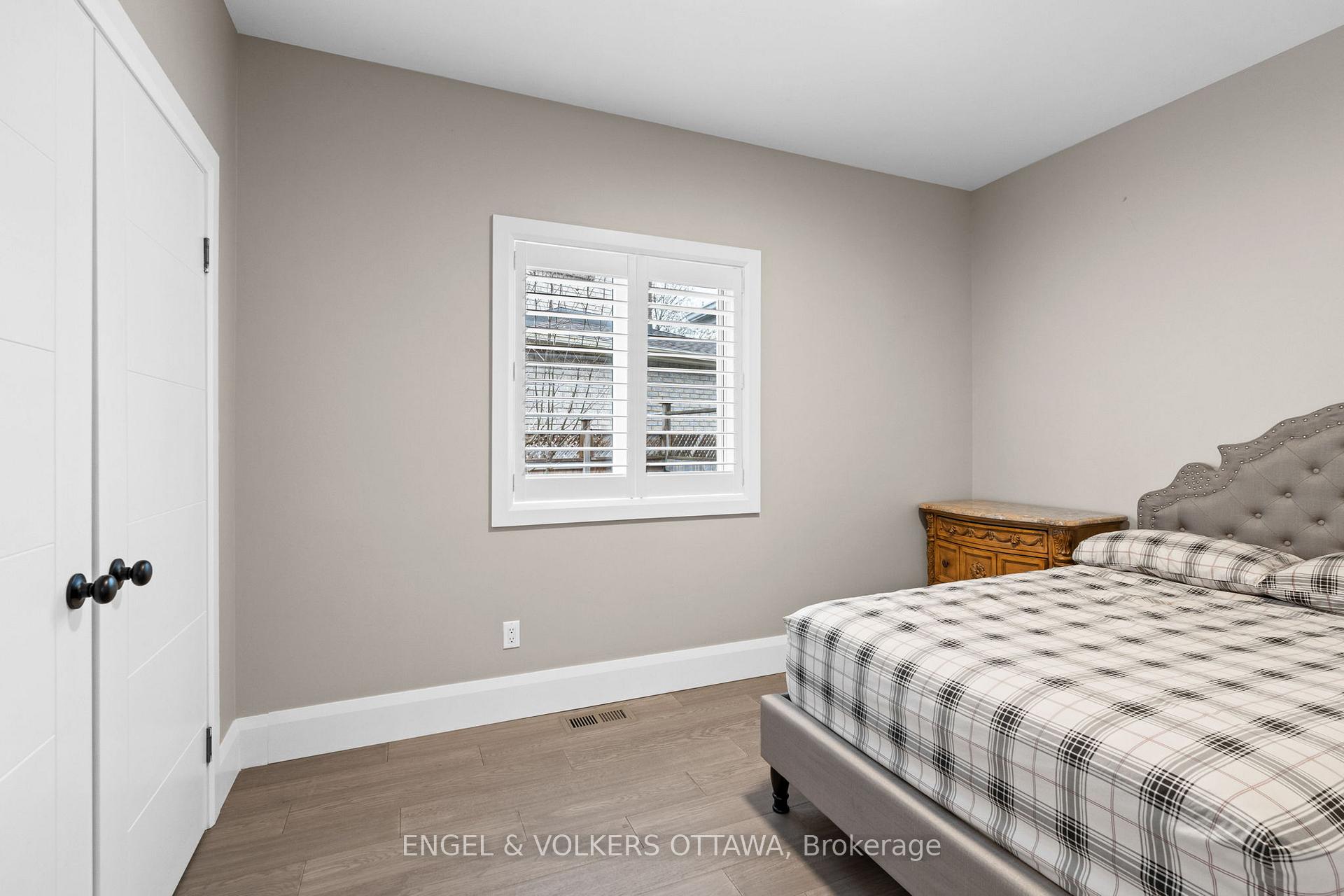 Photo 8 of 18 Fanterra Way, Ottawa, Hunt Club Park/Greenboro — HOMEH