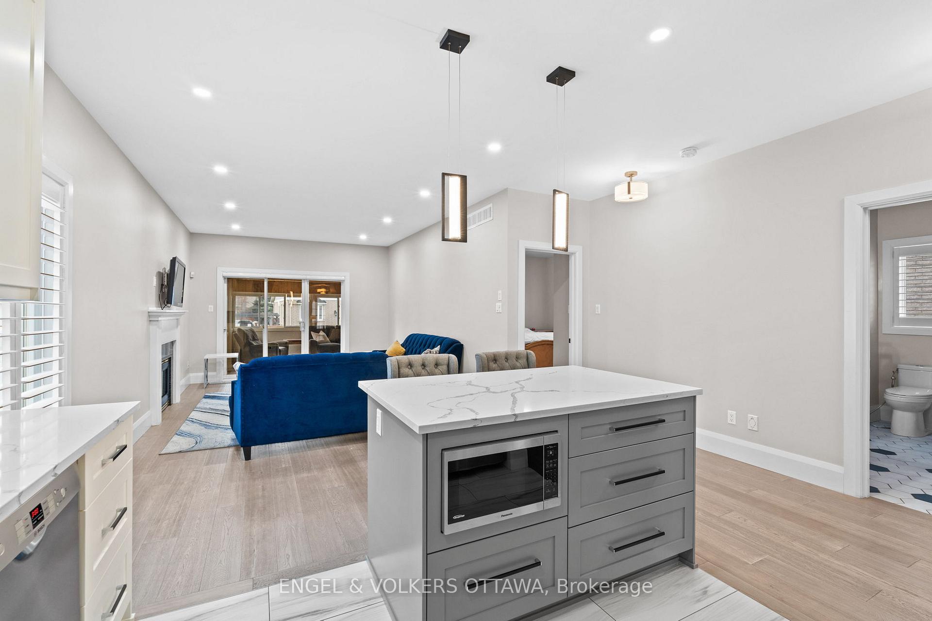 Photo 12 of 18 Fanterra Way, Ottawa, Hunt Club Park/Greenboro — HOMEH