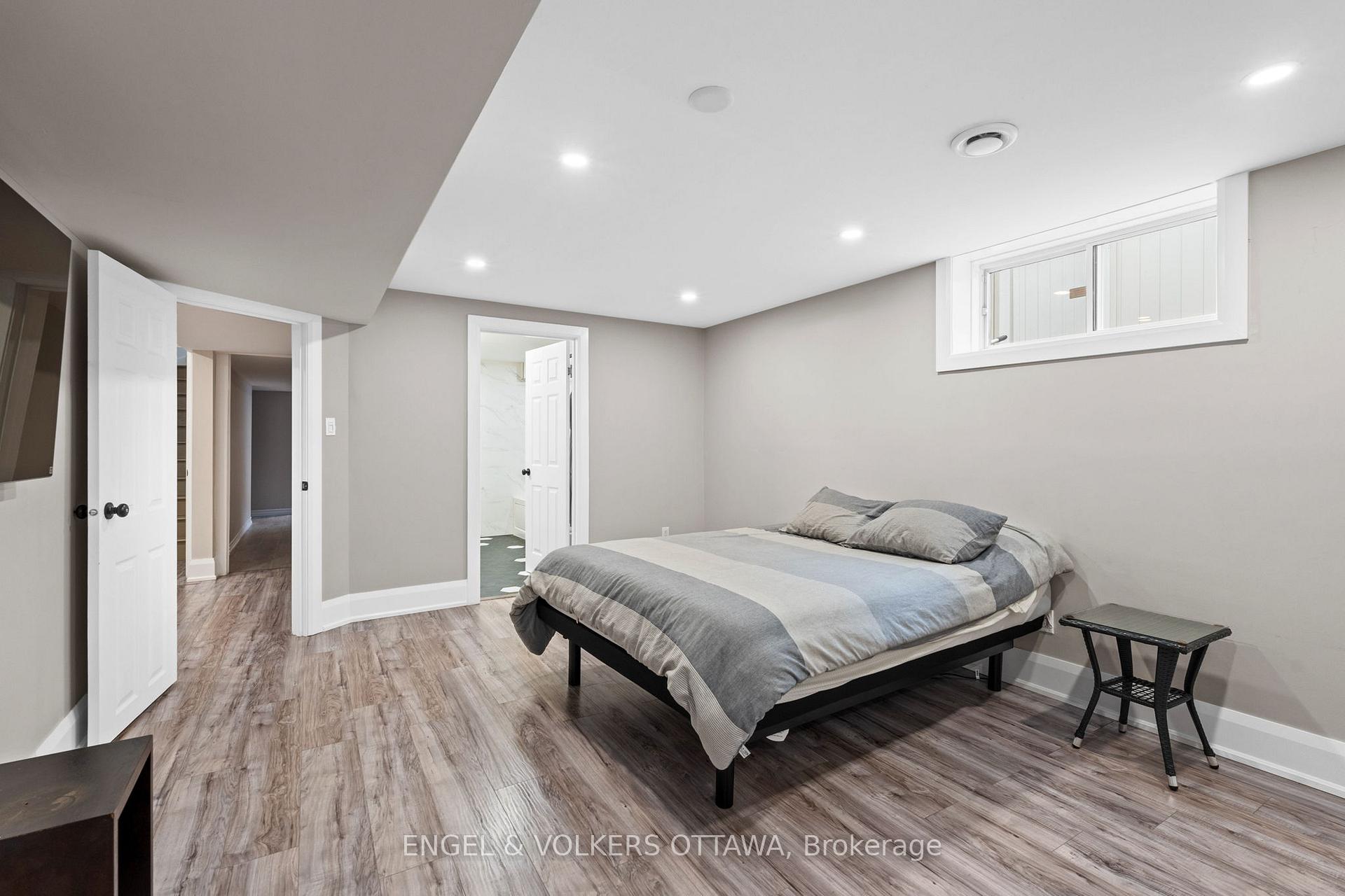 Photo 24 of 18 Fanterra Way, Ottawa, Hunt Club Park/Greenboro — HOMEH