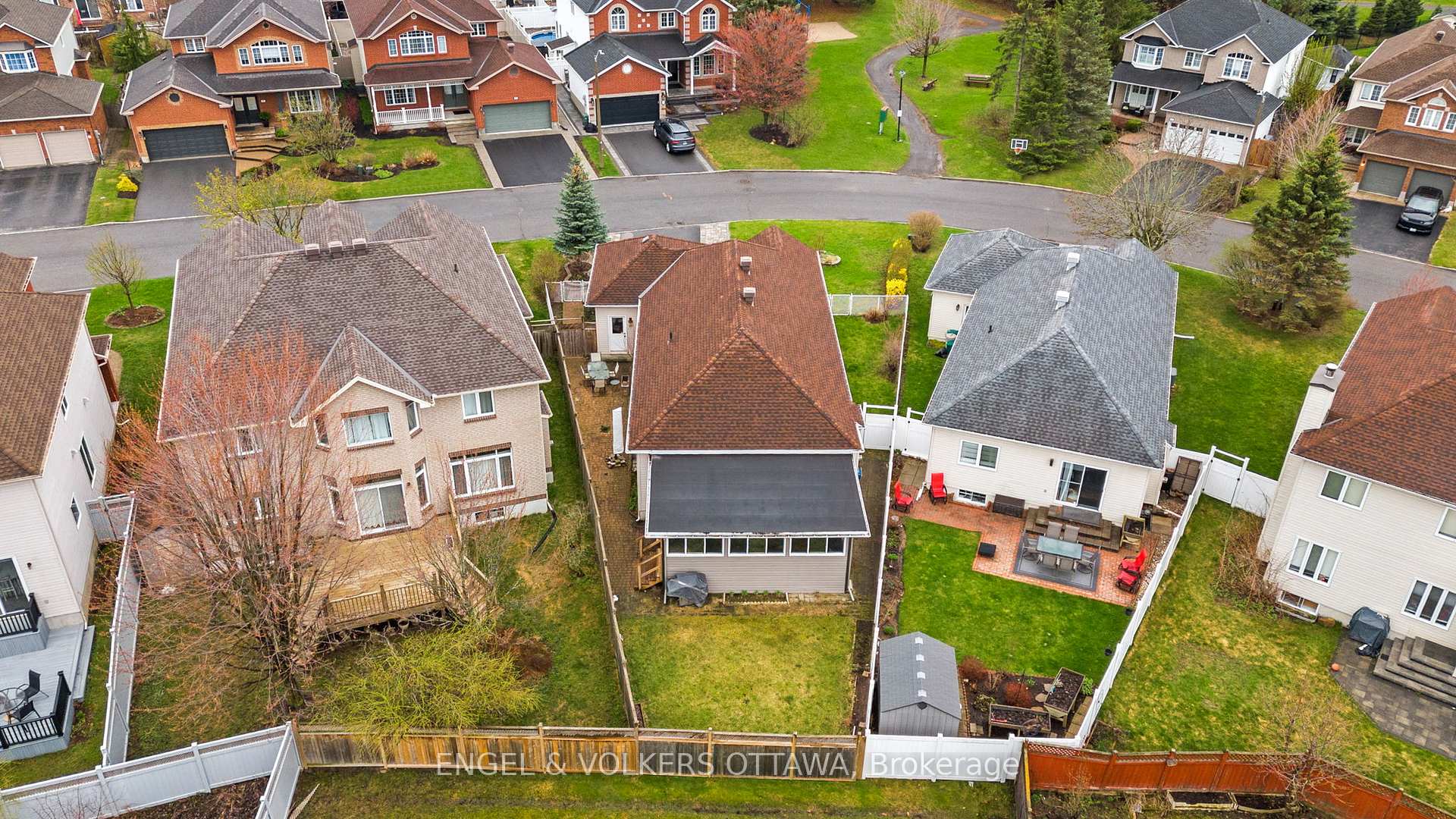 Photo 34 of 18 Fanterra Way, Ottawa, Hunt Club Park/Greenboro — HOMEH