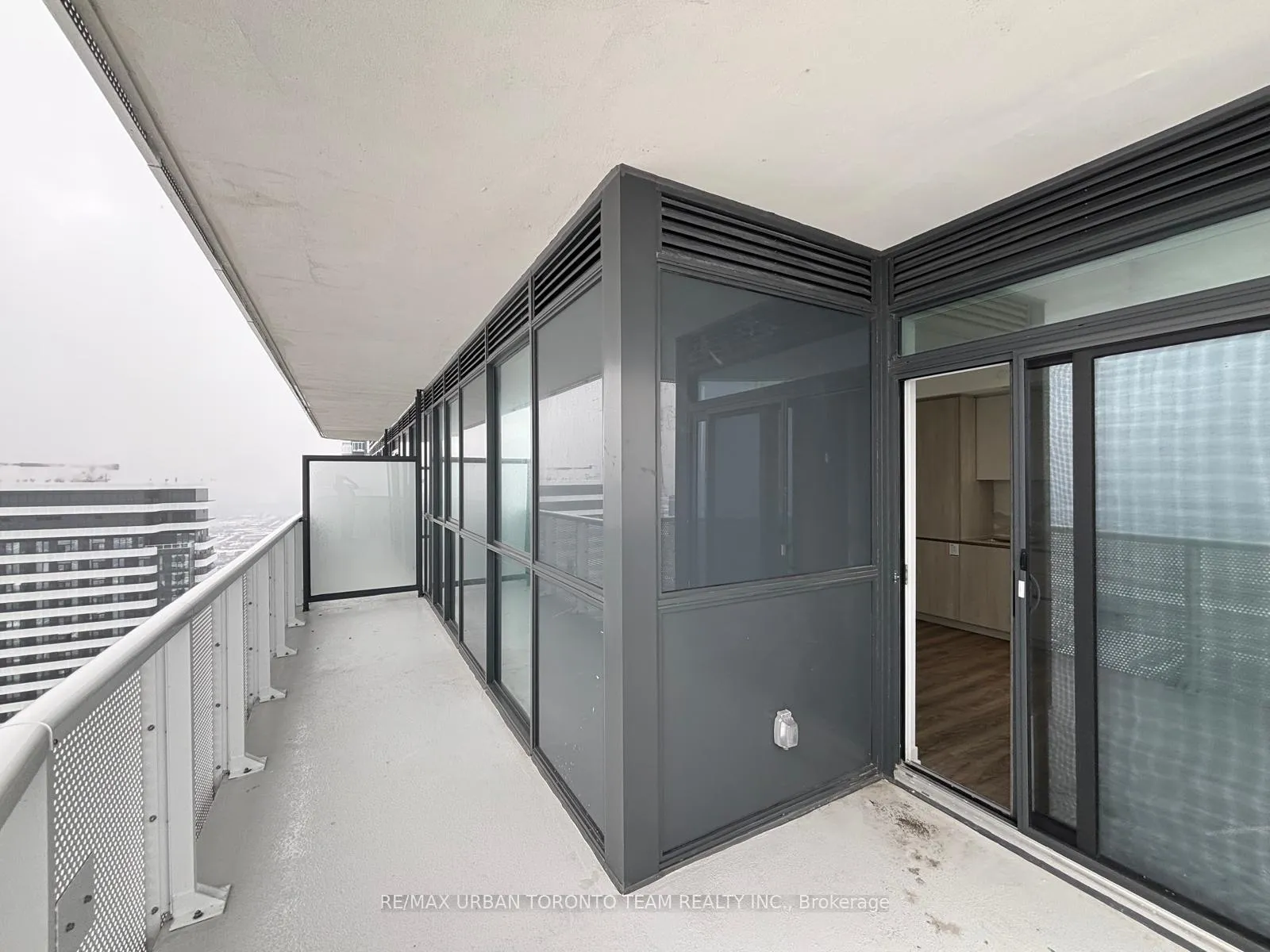 Photo 5 of Unit 5609, 8 Interchange Way, Vaughan, Vaughan Corporate Centre — HOMEH
