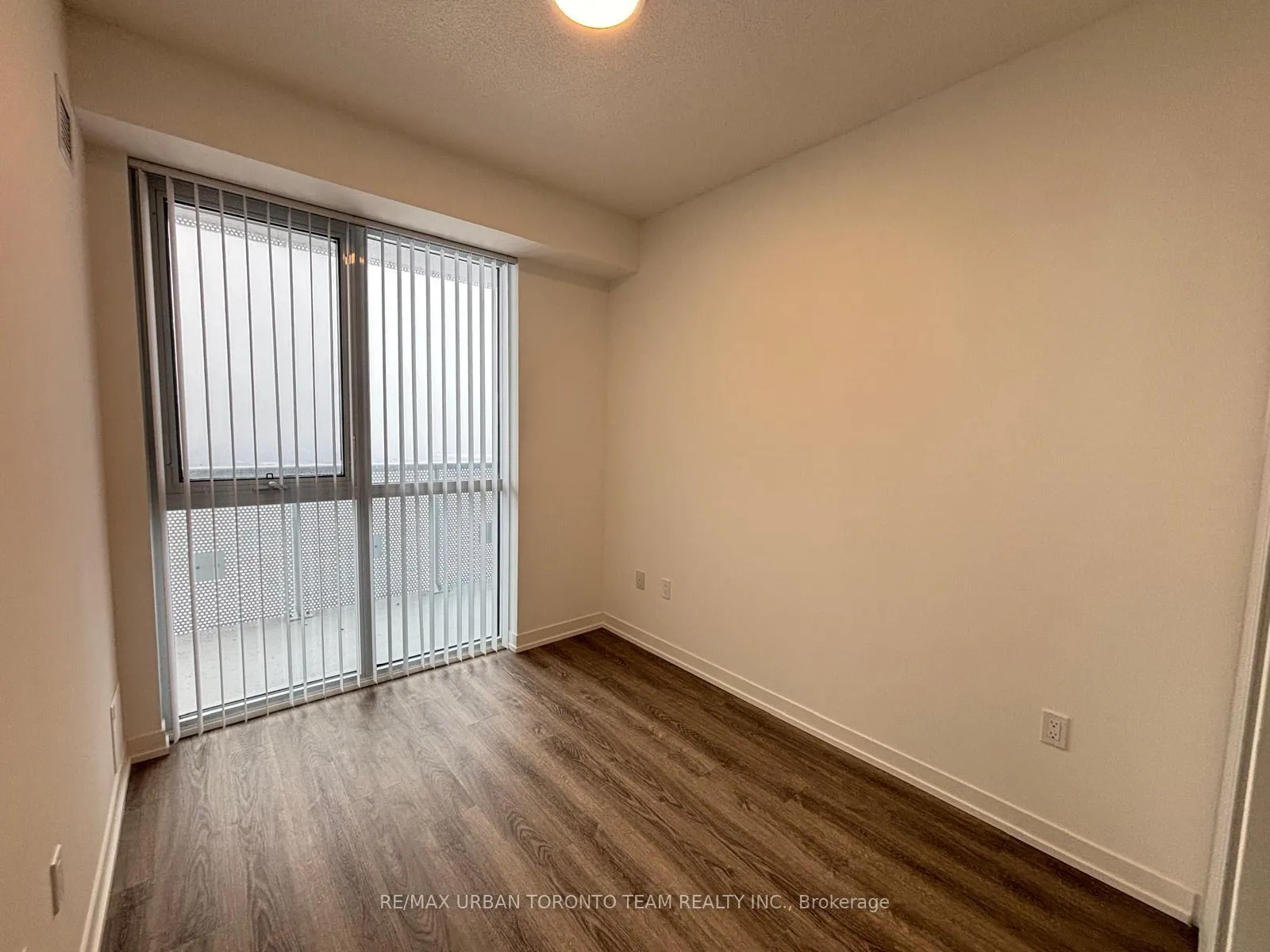 Photo 9 of Unit 5609, 8 Interchange Way, Vaughan, Vaughan Corporate Centre — HOMEH