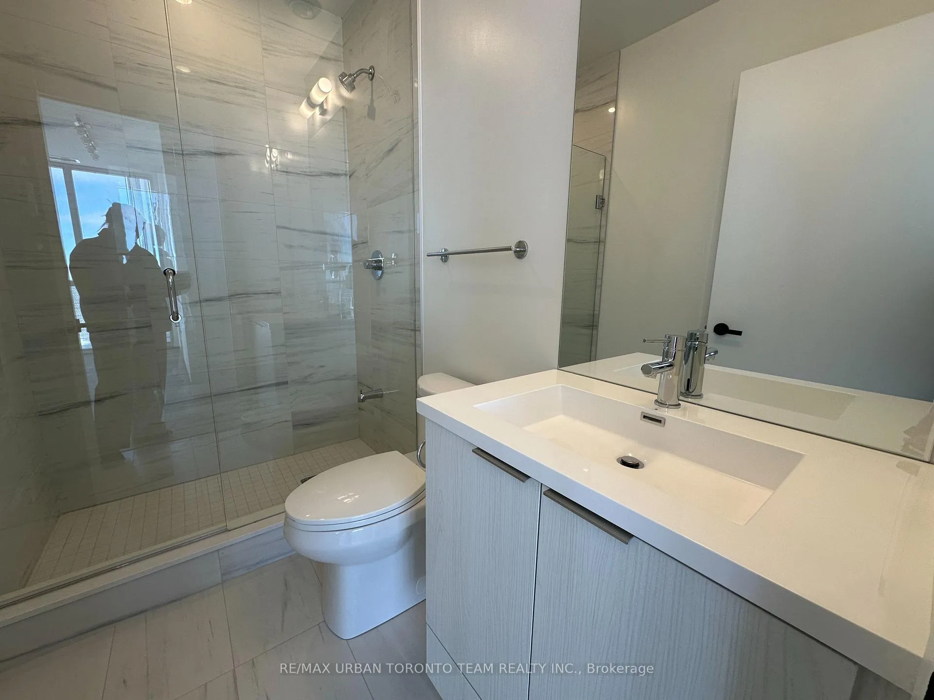 Photo 8 of Unit 6009, 8 Interchange Way, Vaughan, Vaughan Corporate Centre — HOMEH