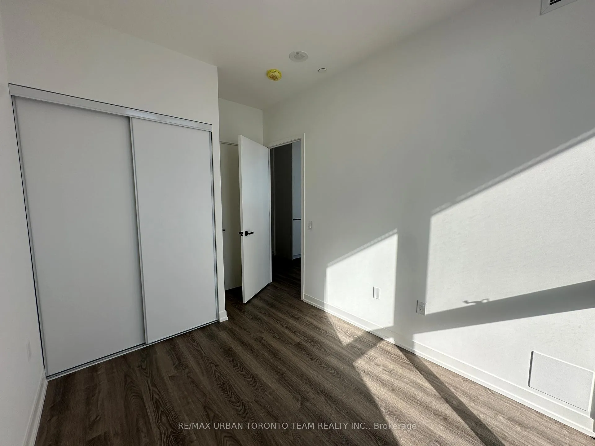 Photo 10 of Unit 6009, 8 Interchange Way, Vaughan, Vaughan Corporate Centre — HOMEH