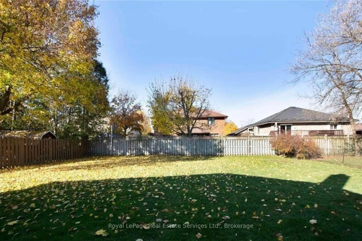Photo 23 of 246 Forman Avenue, Stratford — HOMEH
