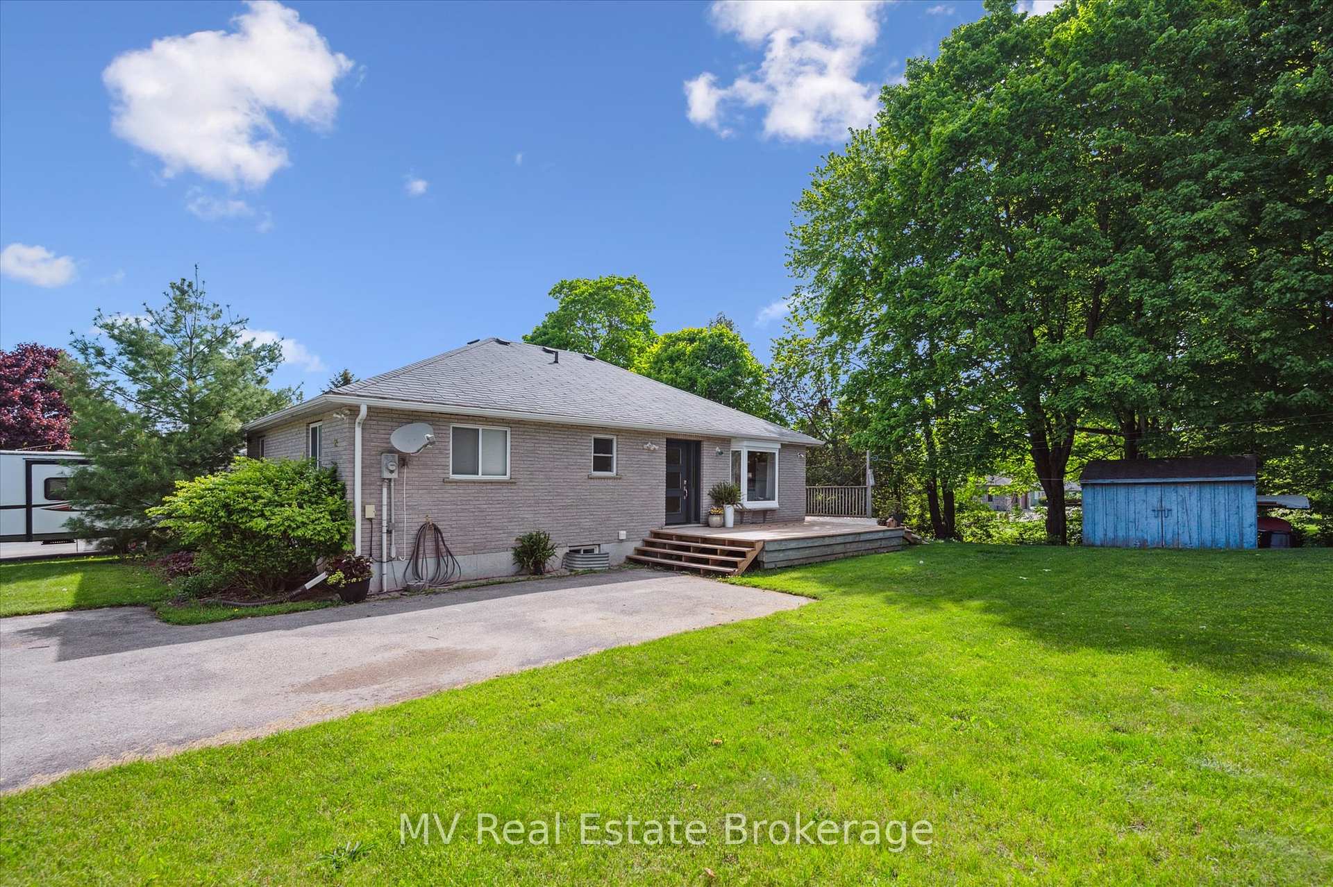 Photo 5 of 25 Graham Street W, Mapleton, Rural Mapleton — HOMEH