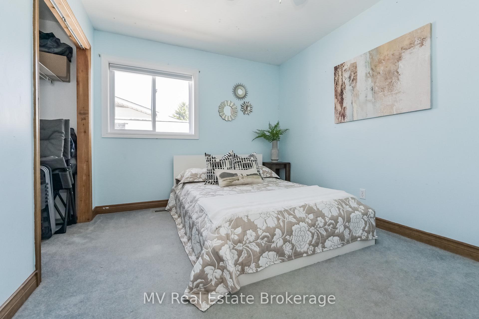 Photo 19 of 25 Graham Street W, Mapleton, Rural Mapleton — HOMEH