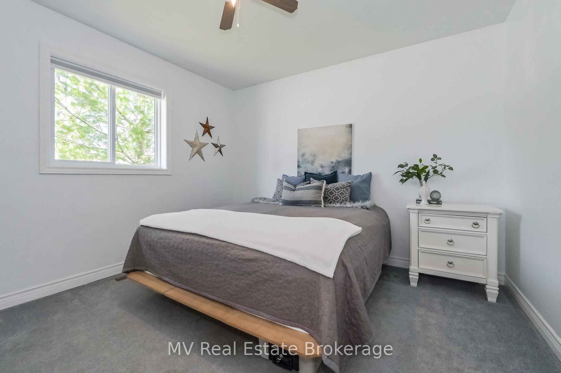 Photo 21 of 25 Graham Street W, Mapleton, Rural Mapleton — HOMEH
