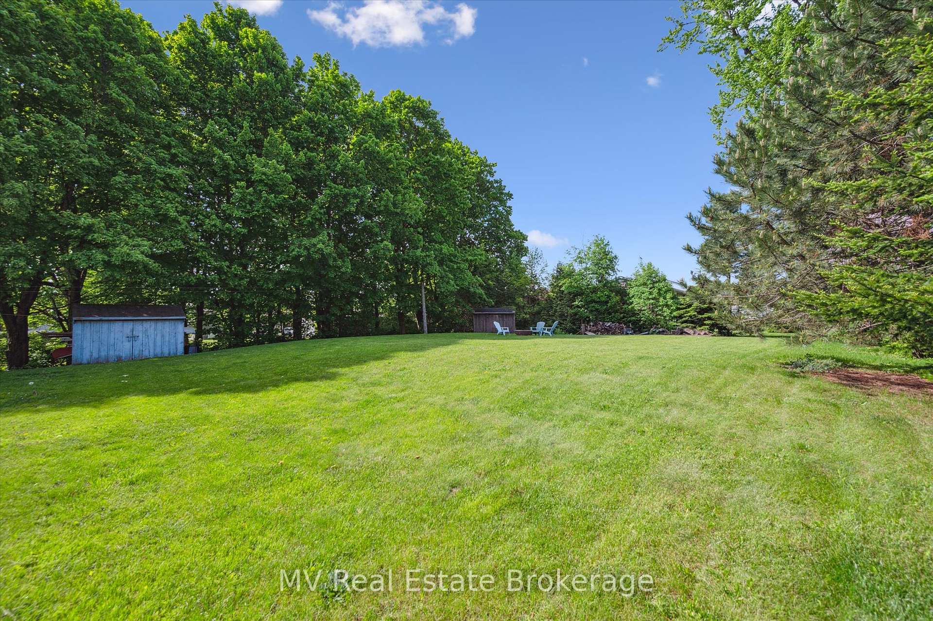 Photo 33 of 25 Graham Street W, Mapleton, Rural Mapleton — HOMEH