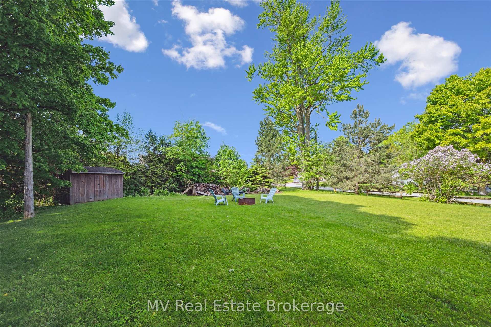Photo 35 of 25 Graham Street W, Mapleton, Rural Mapleton — HOMEH