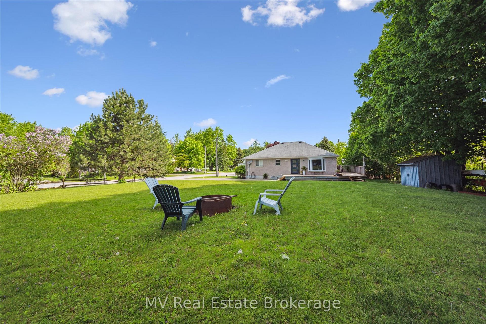 Photo 36 of 25 Graham Street W, Mapleton, Rural Mapleton — HOMEH