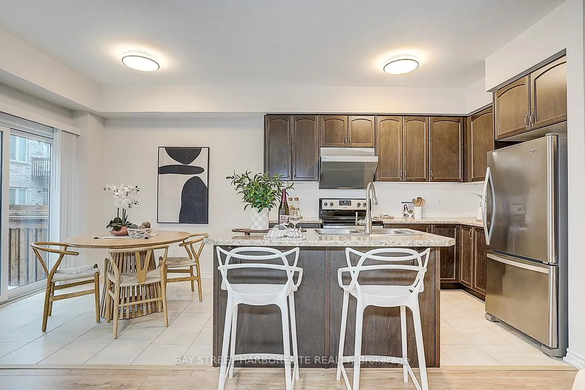 Photo 10 of 126 Mosaic Drive, Hamilton, Waterdown — HOMEH
