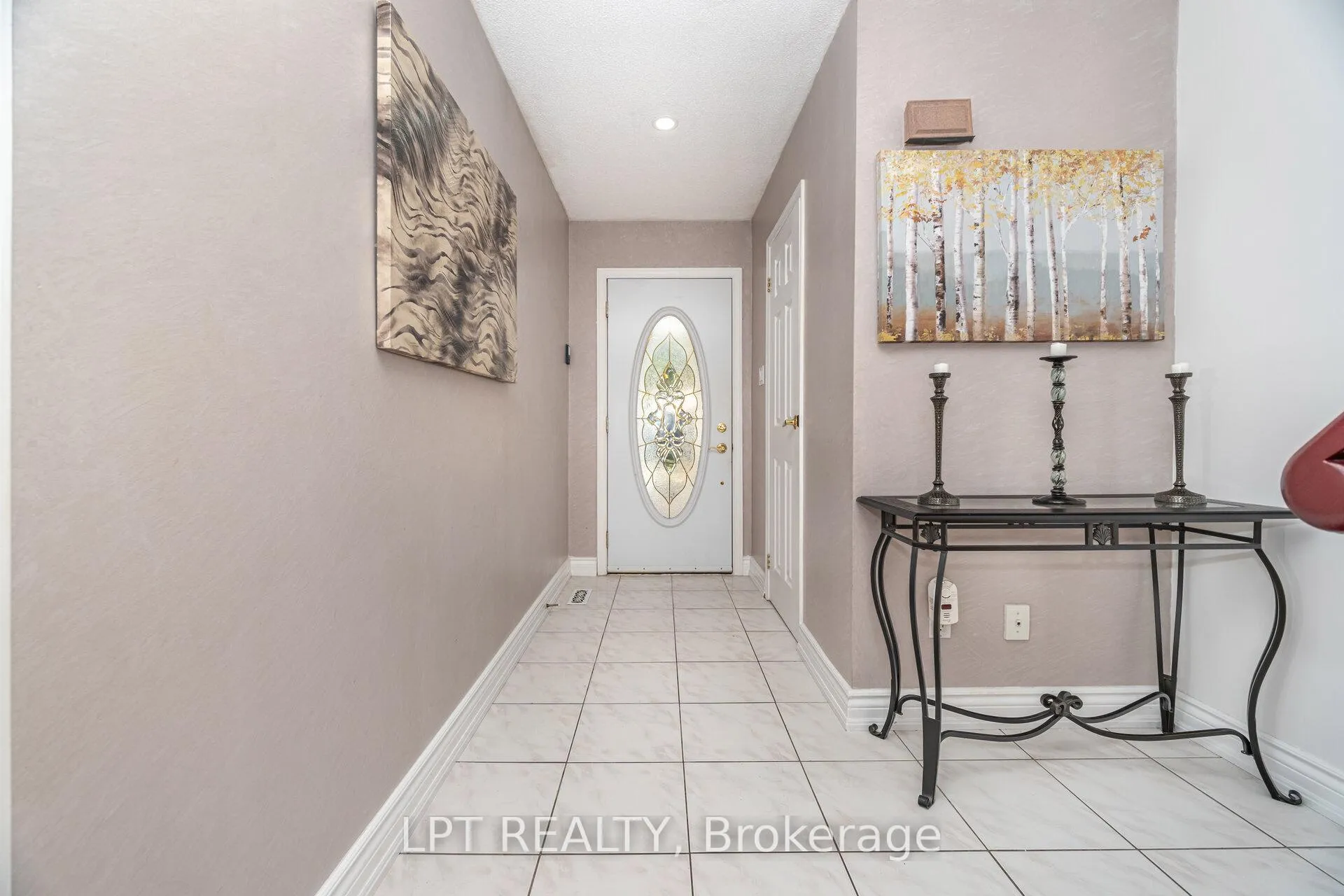 Photo 5 of 27 Woodsview Avenue, Etobicoke, West Humber-Clairville — HOMEH