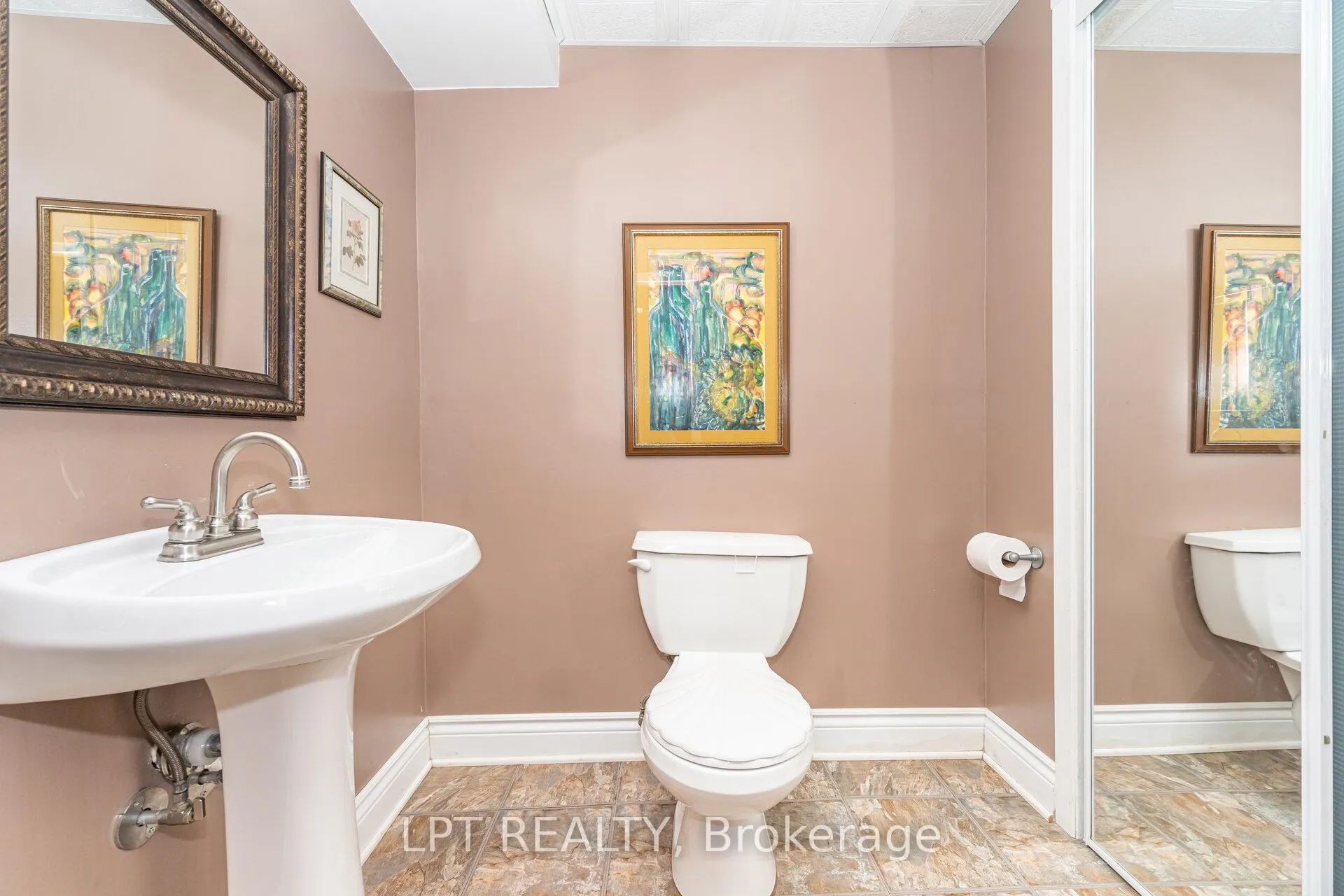 Photo 25 of 27 Woodsview Avenue, Etobicoke, West Humber-Clairville — HOMEH