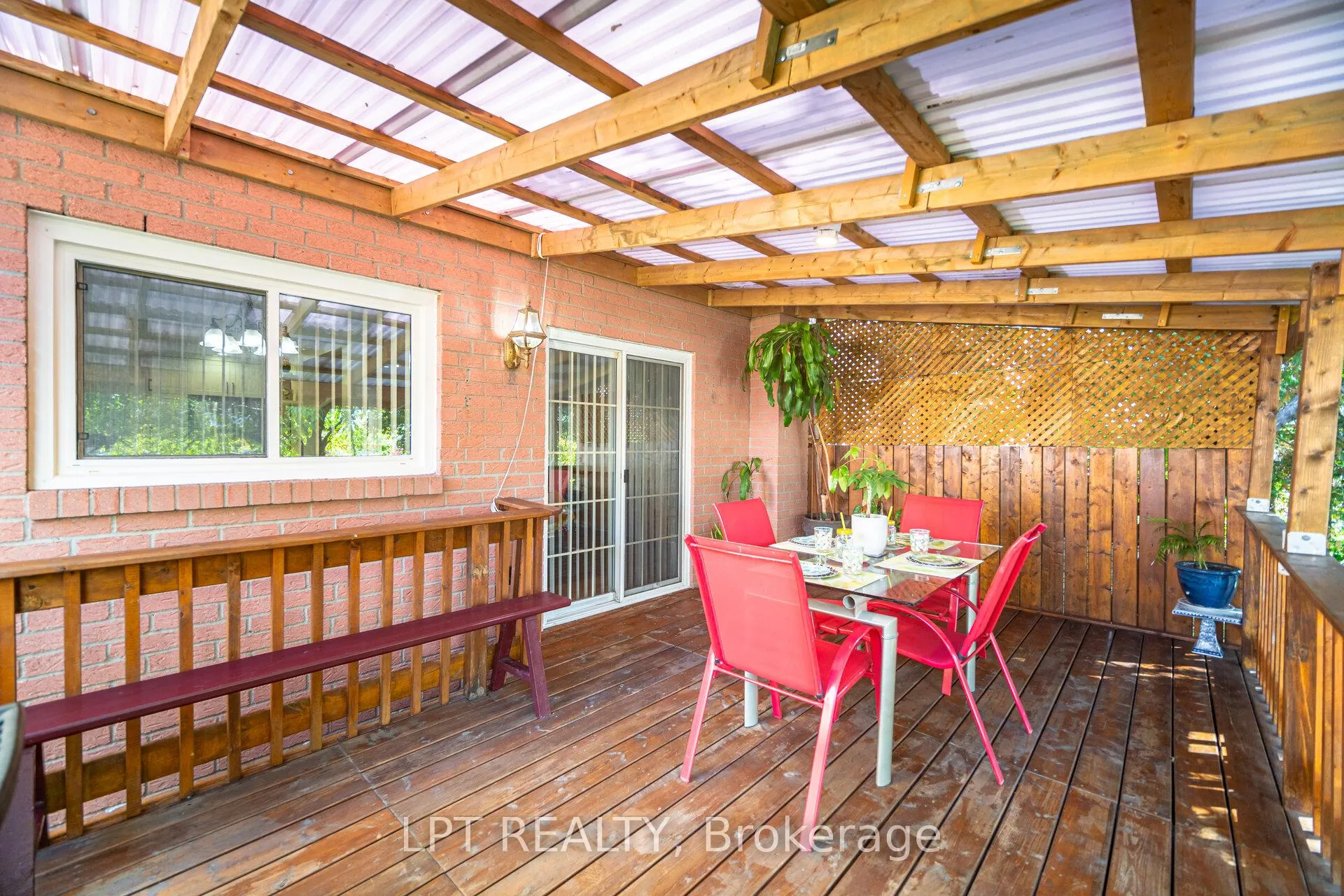 Photo 31 of 27 Woodsview Avenue, Etobicoke, West Humber-Clairville — HOMEH