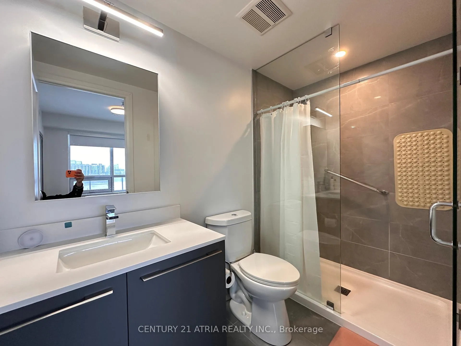Photo 12 of Unit 908, 18 Water Walk Drive, Markham, Unionville — HOMEH