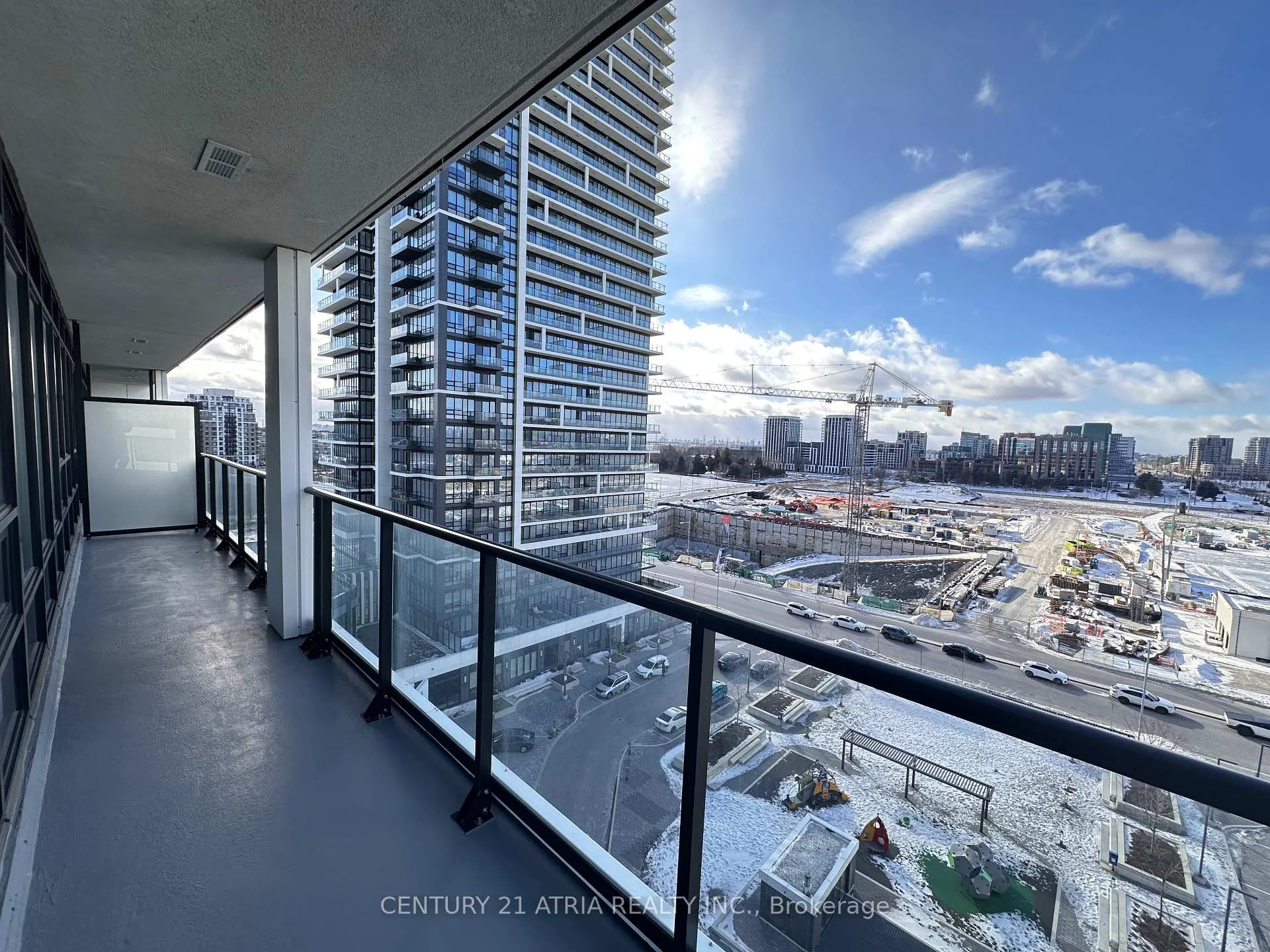 Photo 13 of Unit 908, 18 Water Walk Drive, Markham, Unionville — HOMEH