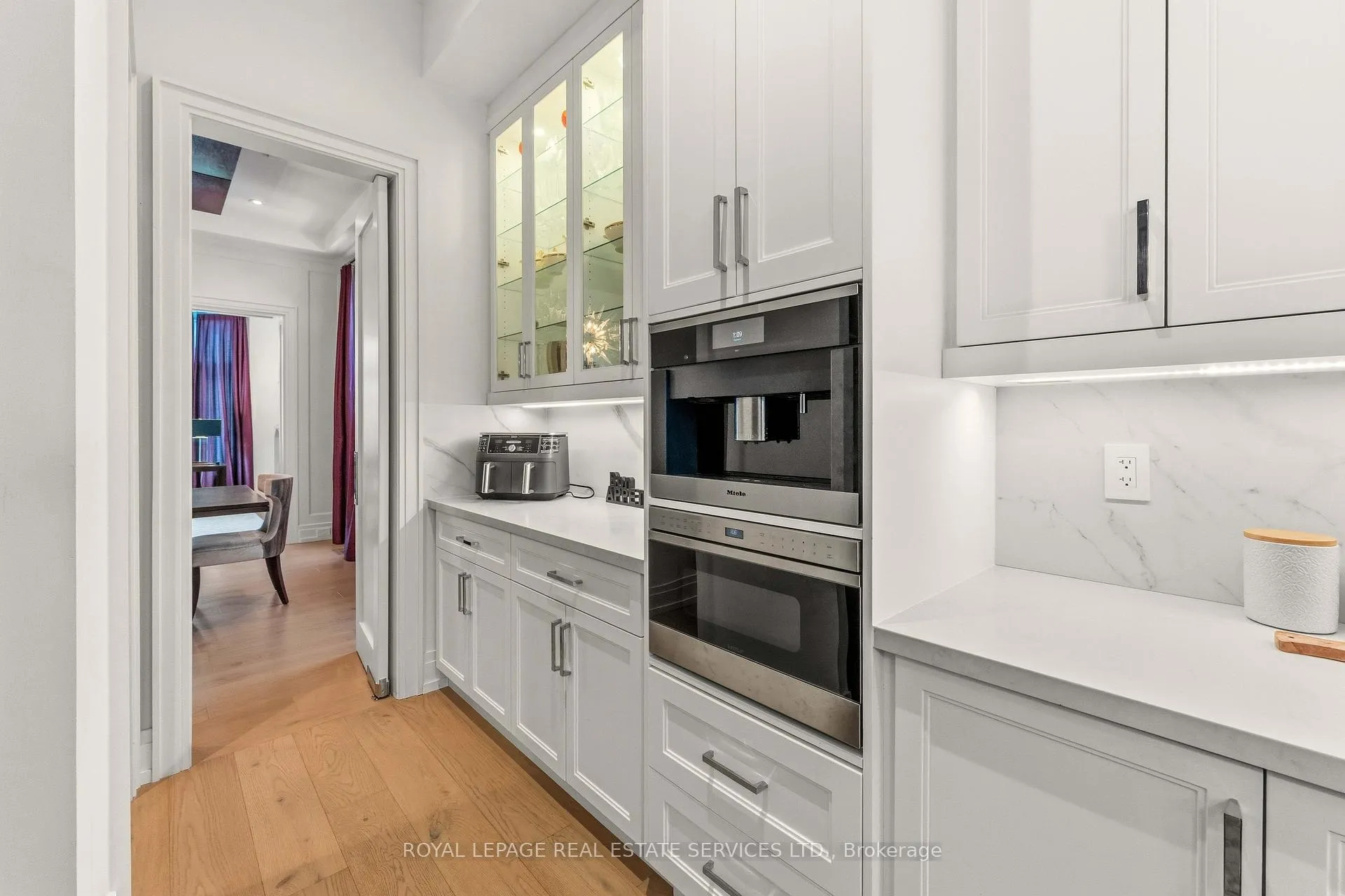 Photo 14 of 112 Mildenhall Road, Toronto, Lawrence Park North — HOMEH