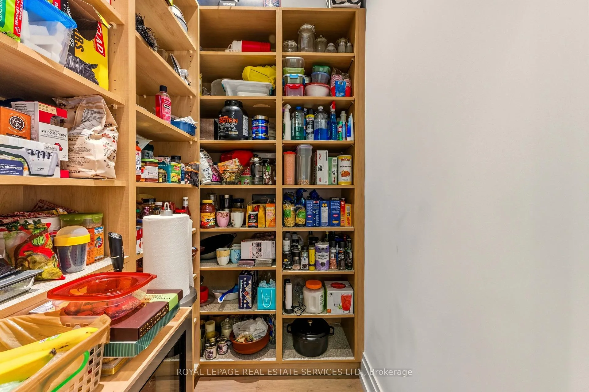 Photo 15 of 112 Mildenhall Road, Toronto, Lawrence Park North — HOMEH