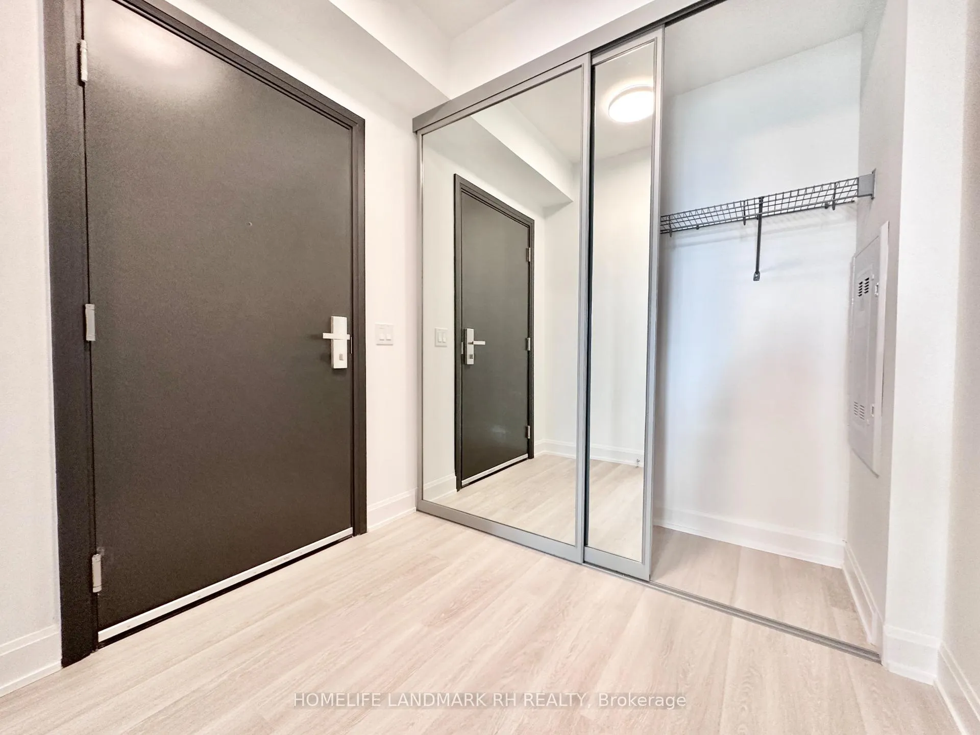 Photo 2 of Unit 706, 12 Gandhi Lane, Markham, Commerce Valley — HOMEH