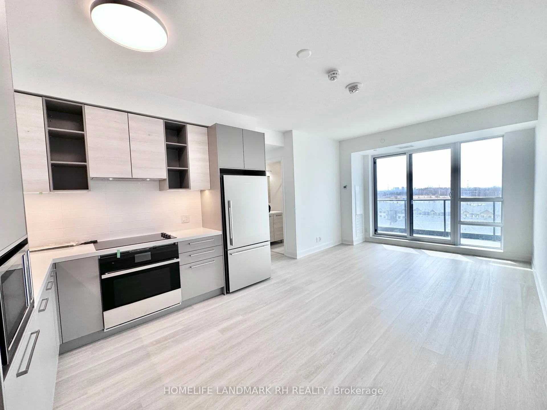 Photo 3 of Unit 706, 12 Gandhi Lane, Markham, Commerce Valley — HOMEH