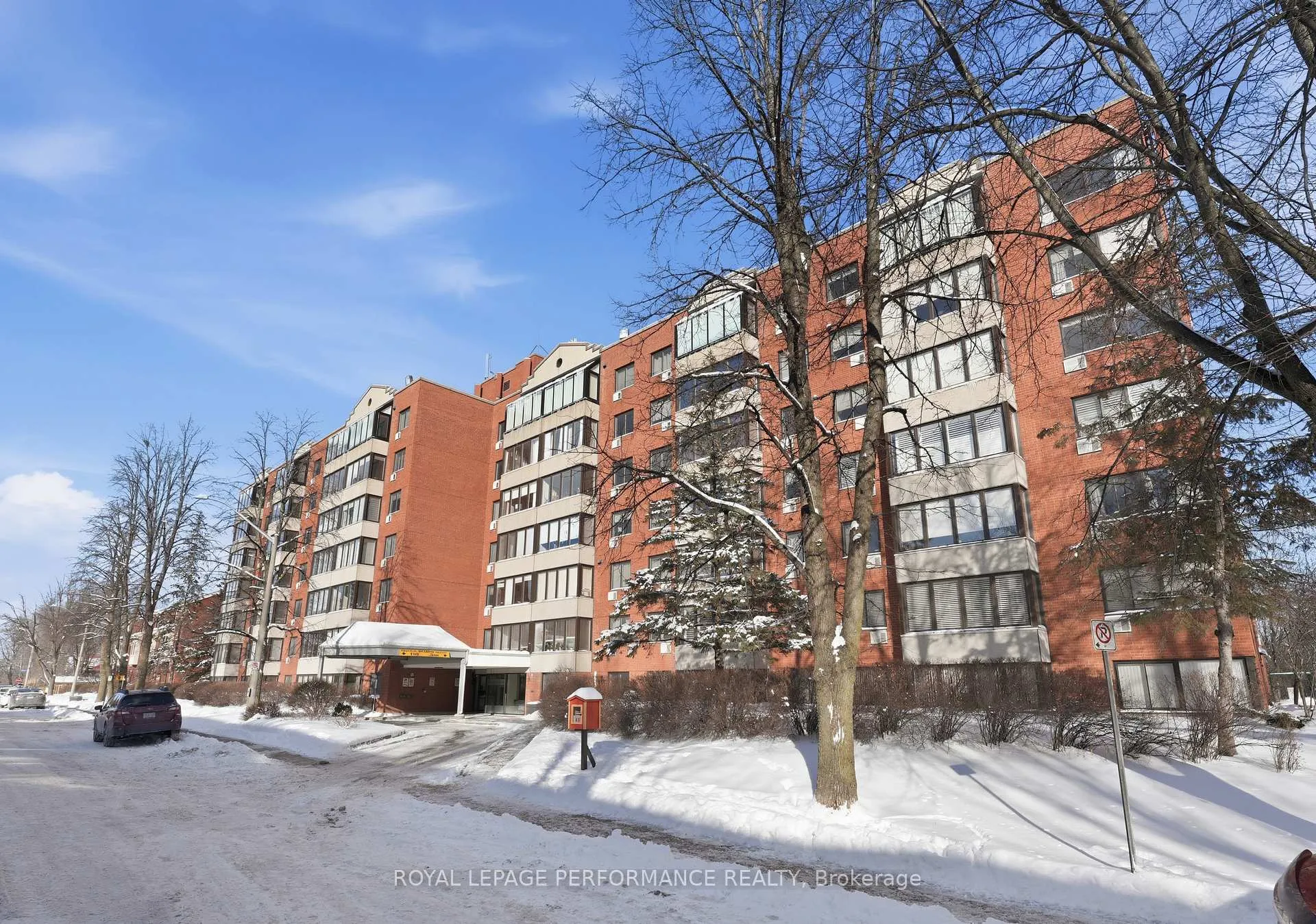 Photo 1 of Unit 412, 225 Alvin Road N, Ottawa, Manor Park — HOMEH