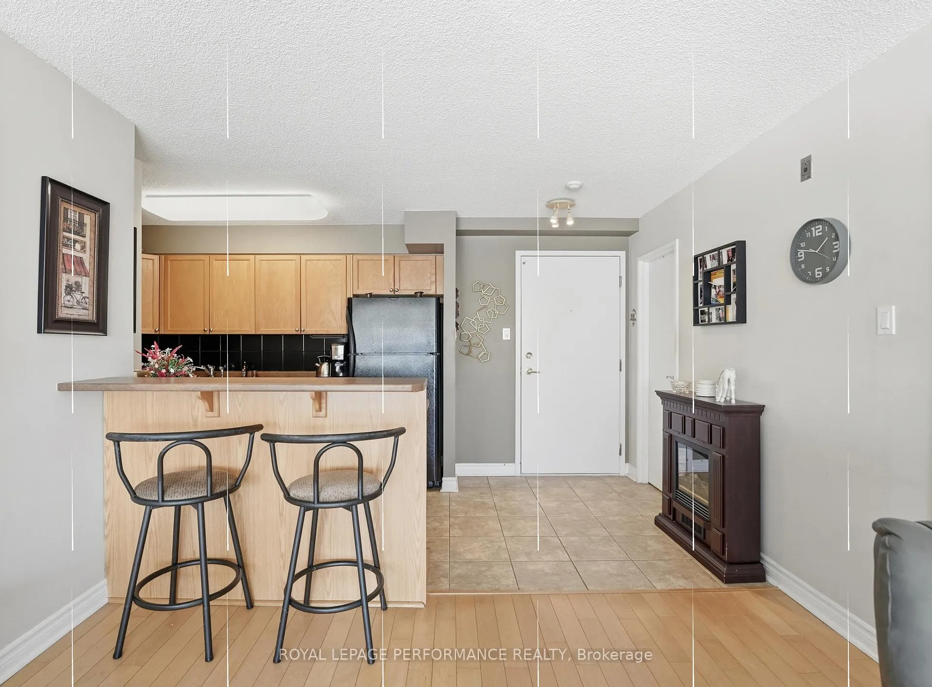 Photo 6 of Unit 412, 225 Alvin Road N, Ottawa, Manor Park — HOMEH