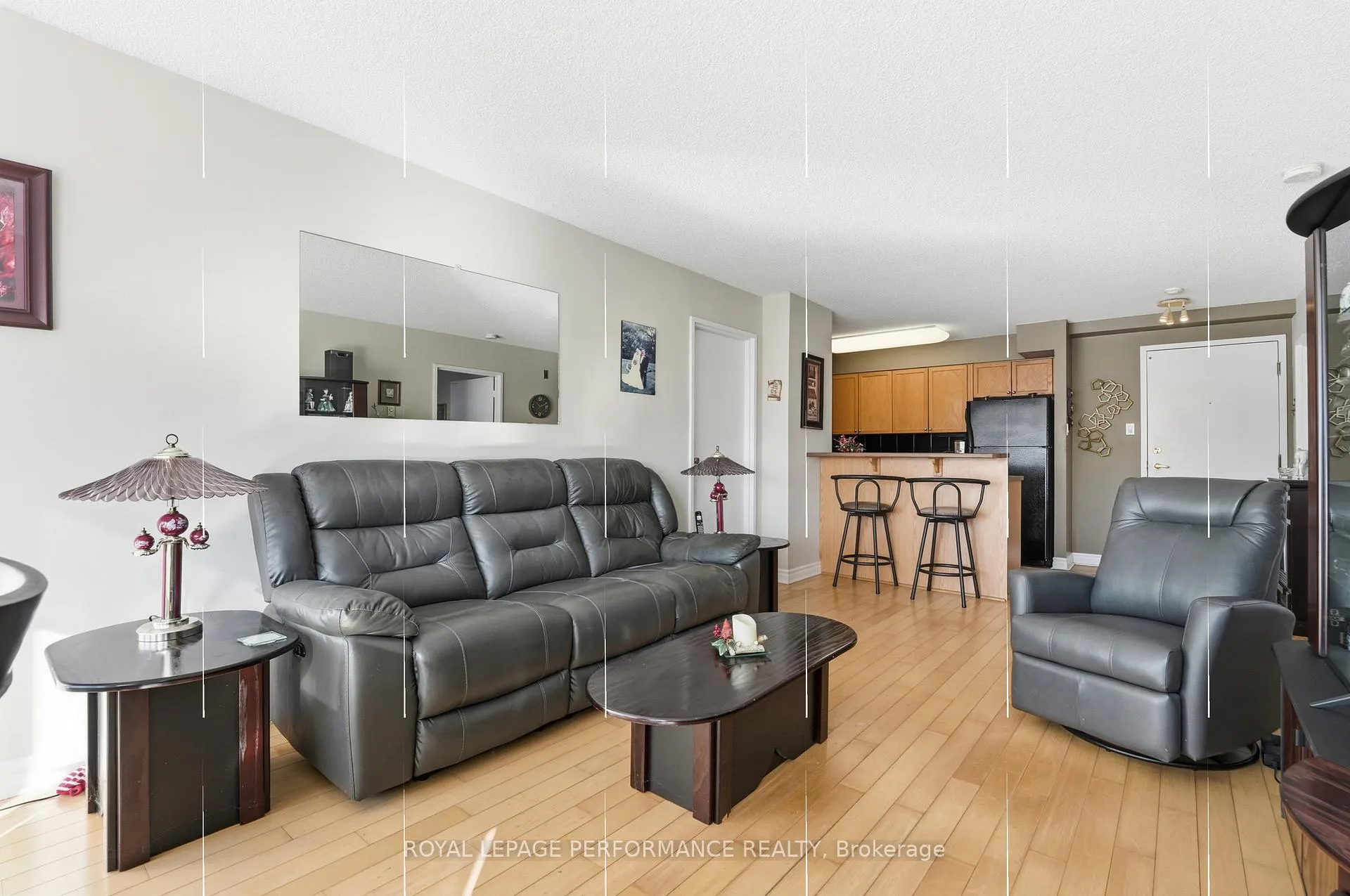 Photo 10 of Unit 412, 225 Alvin Road N, Ottawa, Manor Park — HOMEH