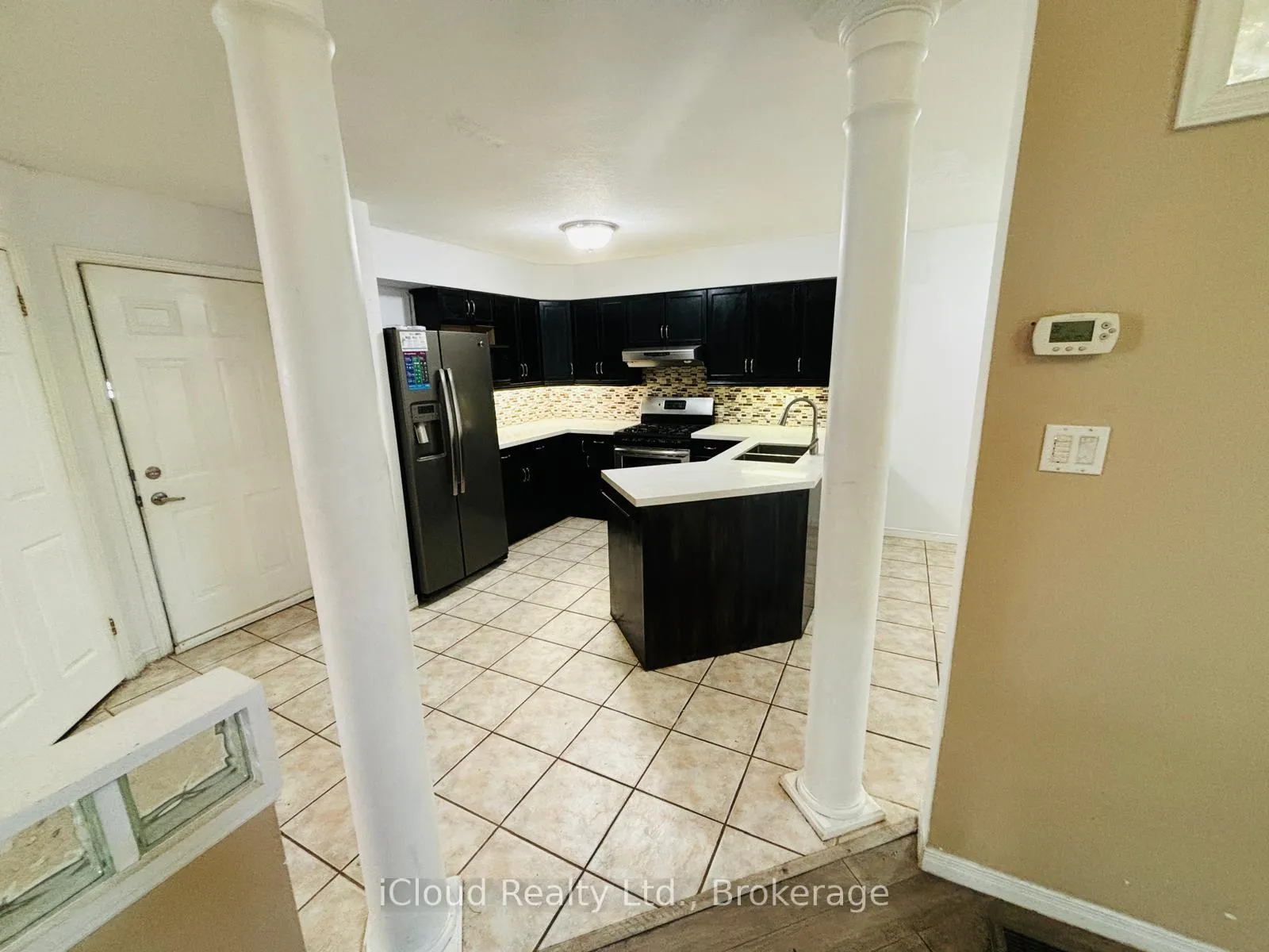 Photo 8 of 65 Periwinkle Way, Guelph, Pineridge/Westminster Woods — HOMEH