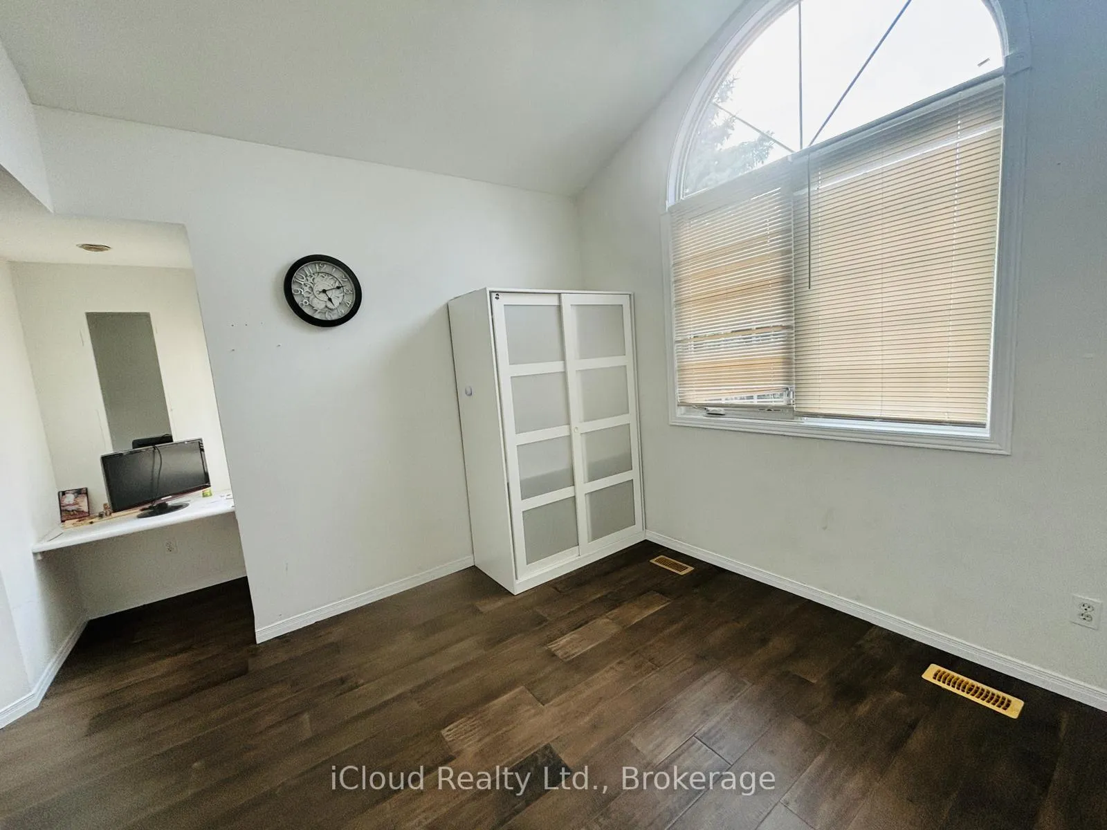 Photo 14 of 65 Periwinkle Way, Guelph, Pineridge/Westminster Woods — HOMEH