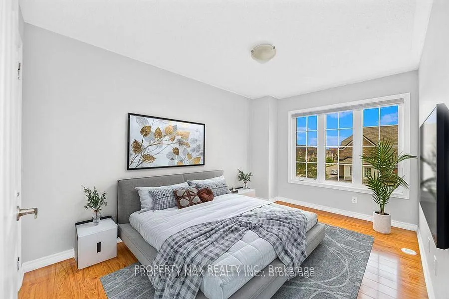 Photo 18 of 20 Toulouse Court, Markham, Cornell — HOMEH