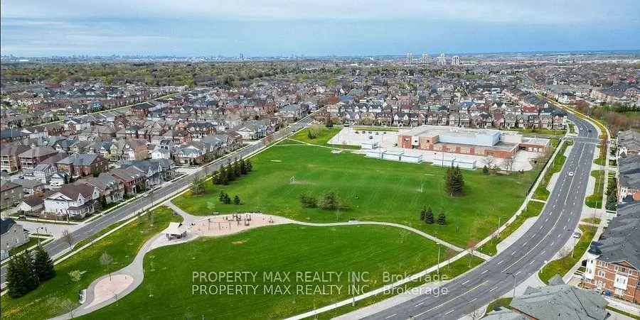 Photo 23 of 20 Toulouse Court, Markham, Cornell — HOMEH