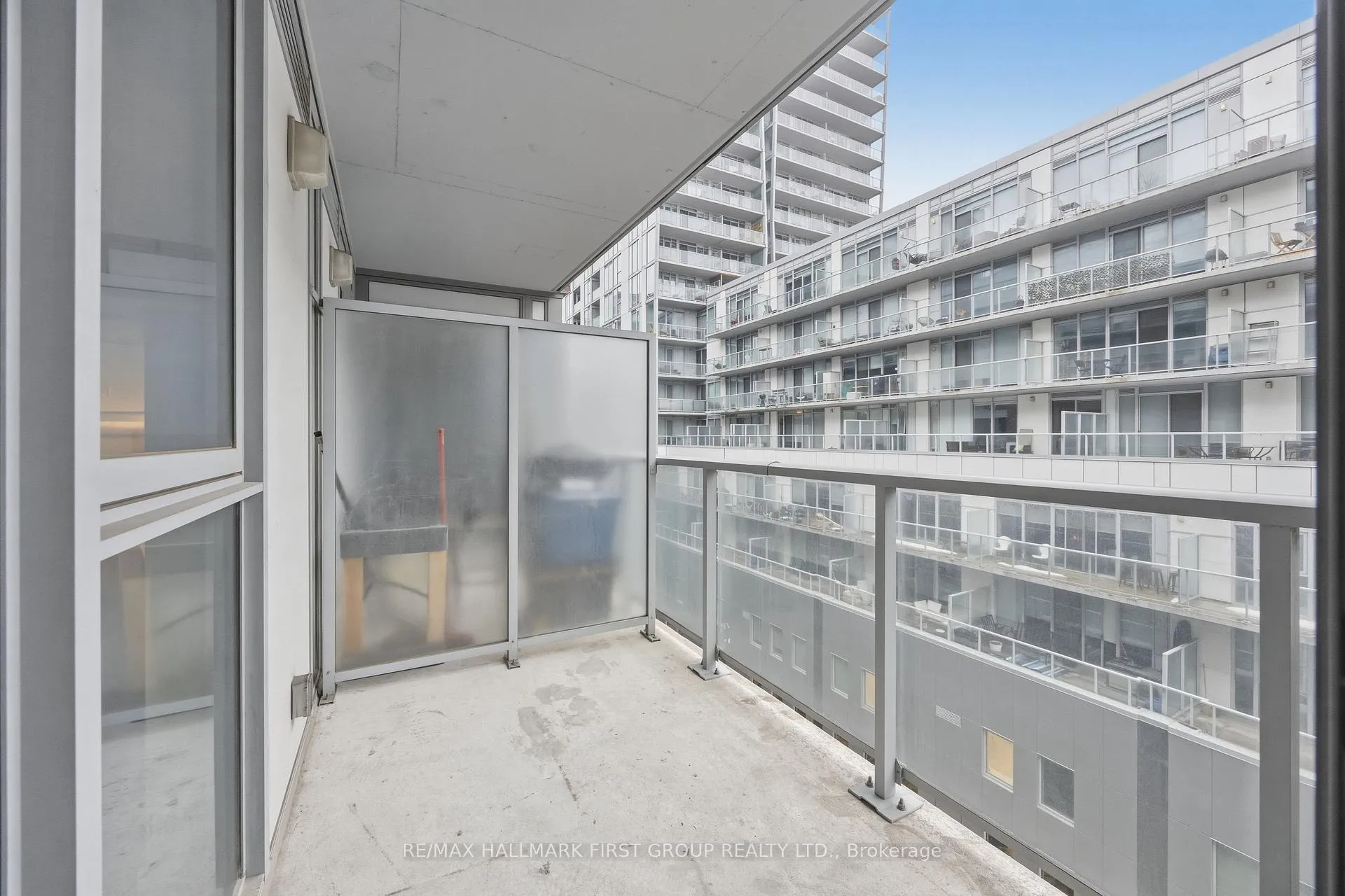 Photo 13 of 30 Baseball Place, Toronto, South Riverdale — HOMEH