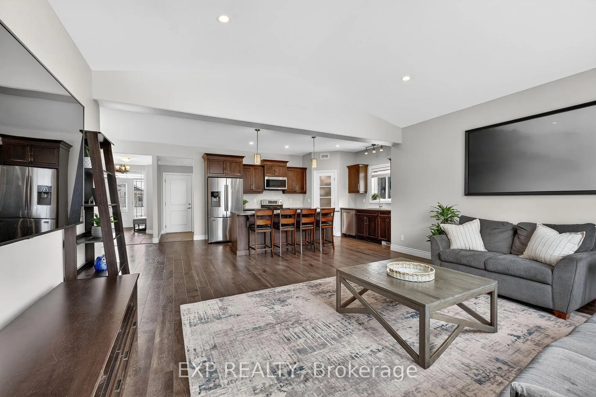 Photo 10 of 25 Virginia Crescent, Belleville, Thurlow Ward — HOMEH