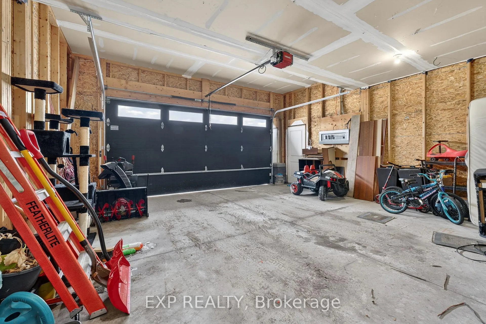 Photo 27 of 25 Virginia Crescent, Belleville, Thurlow Ward — HOMEH
