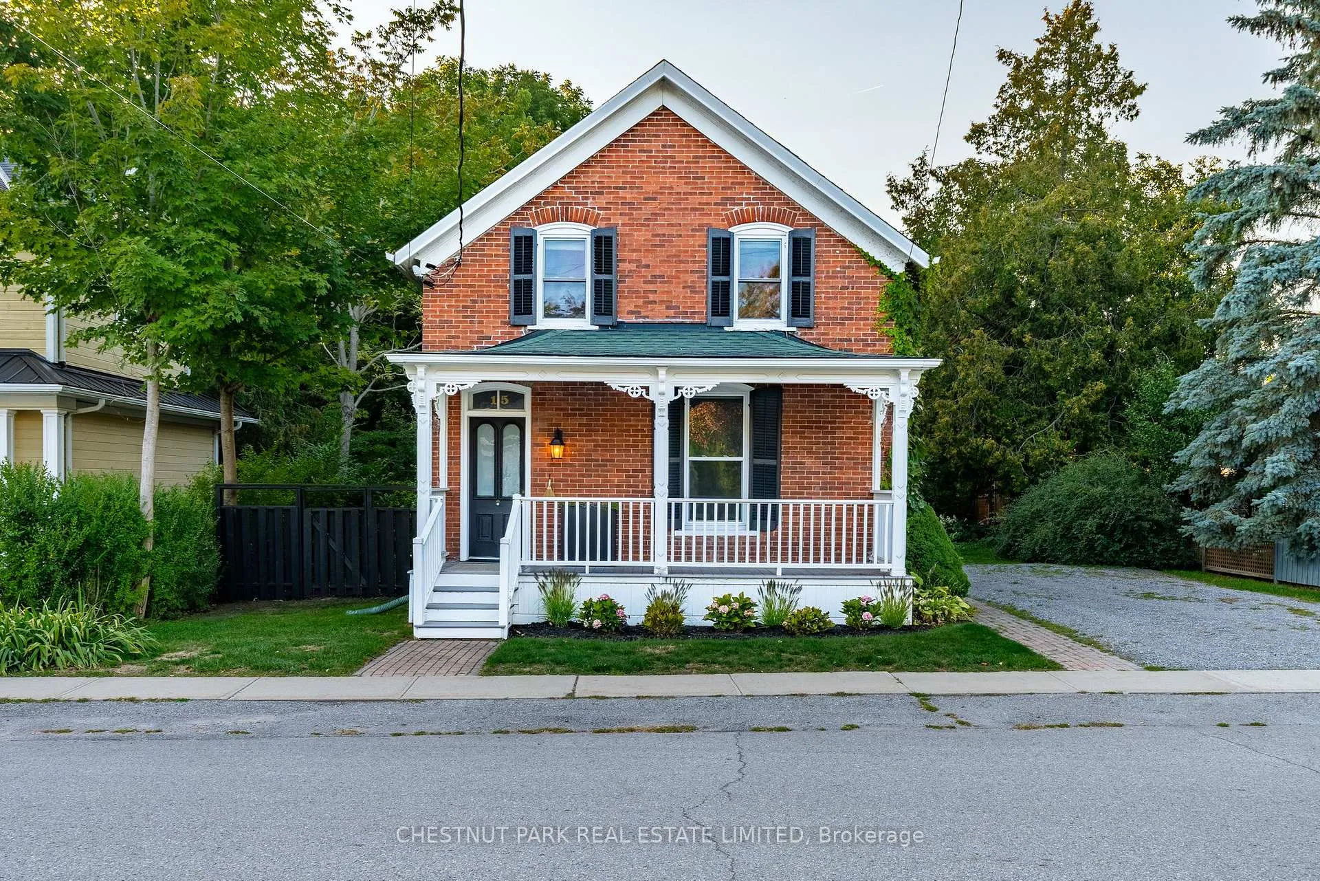 Photo 2 of 15 Jane Street, Prince Edward County, Picton Ward — HOMEH