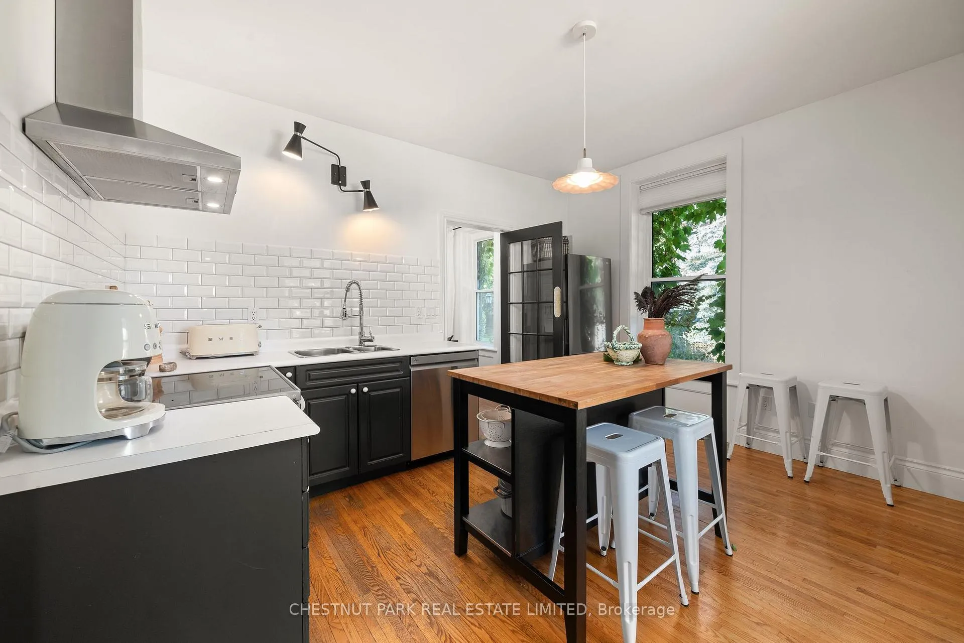 Photo 7 of 15 Jane Street, Prince Edward County, Picton Ward — HOMEH