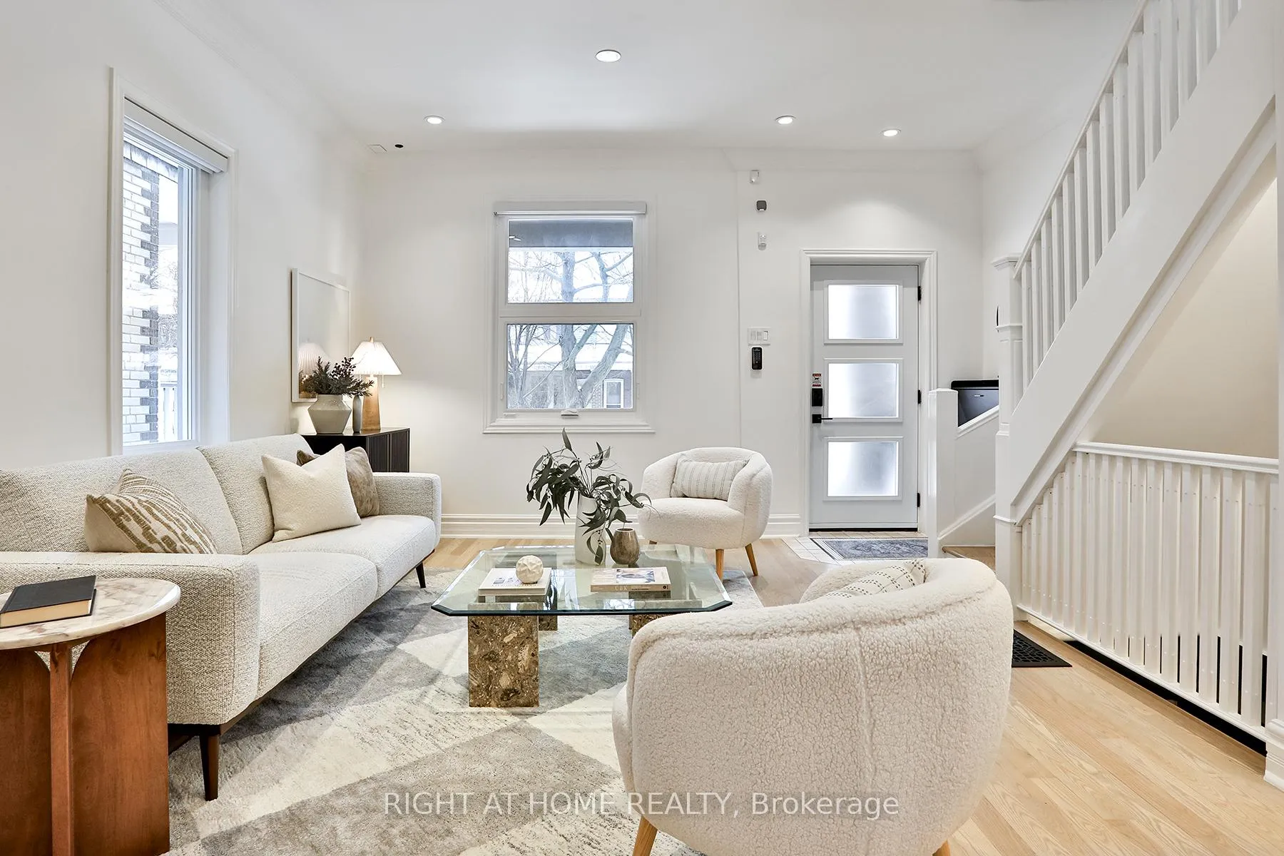 Photo 5 of 135 Parkmount Road, Toronto, Greenwood-Coxwell — HOMEH