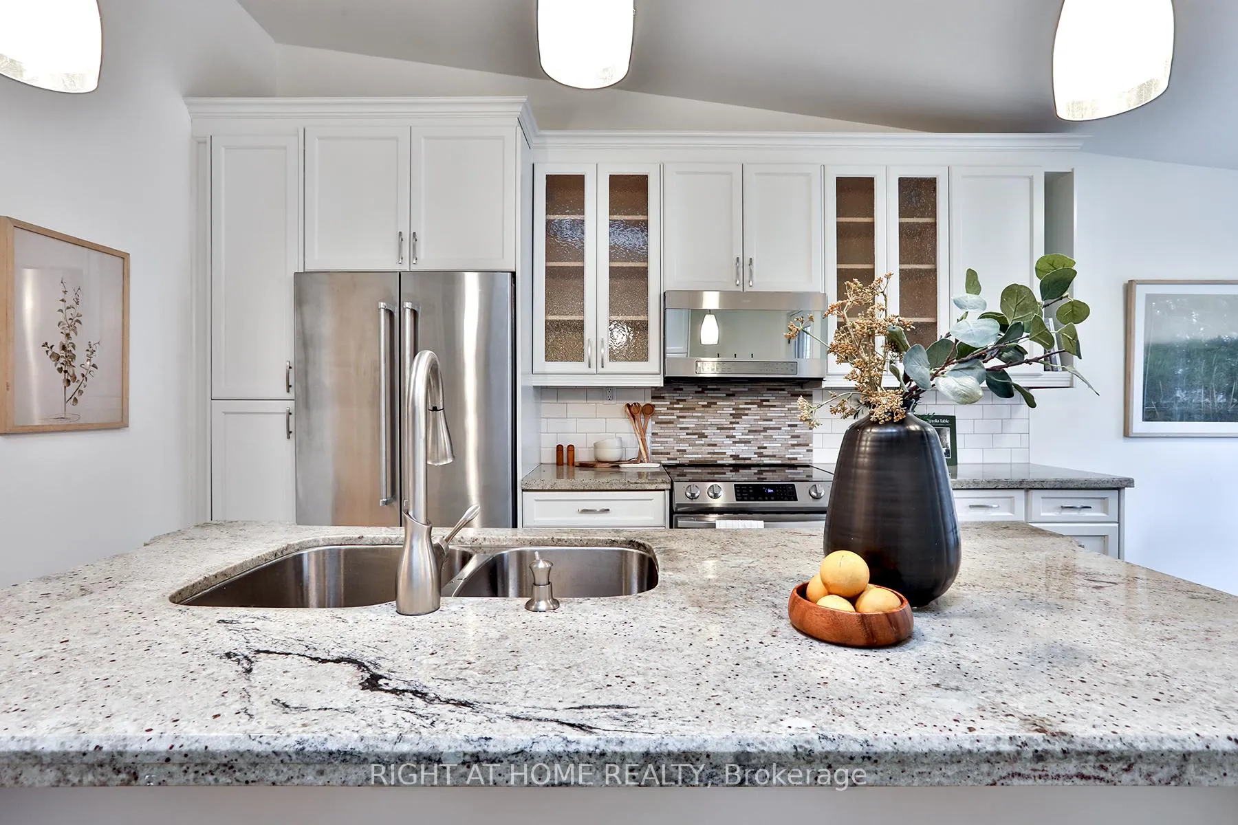 Photo 19 of 135 Parkmount Road, Toronto, Greenwood-Coxwell — HOMEH