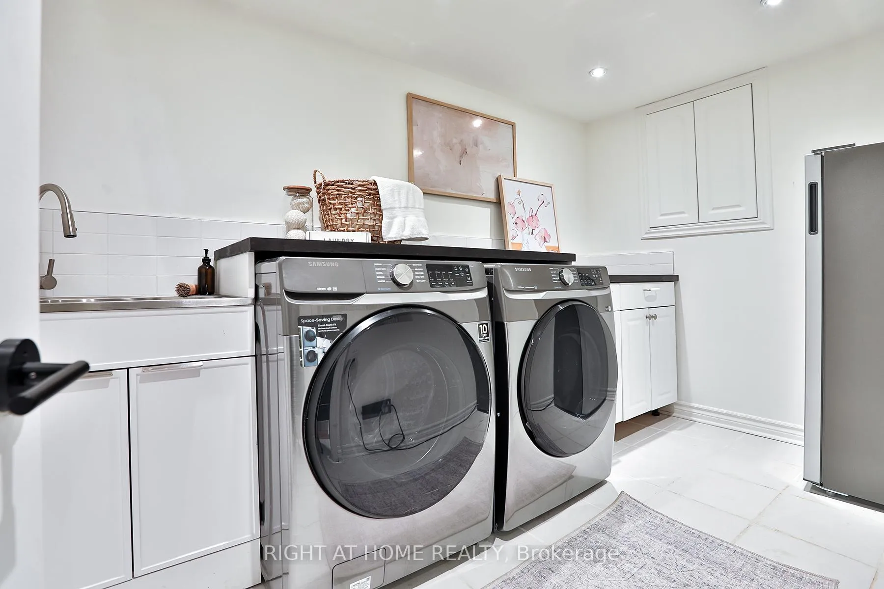 Photo 47 of 135 Parkmount Road, Toronto, Greenwood-Coxwell — HOMEH