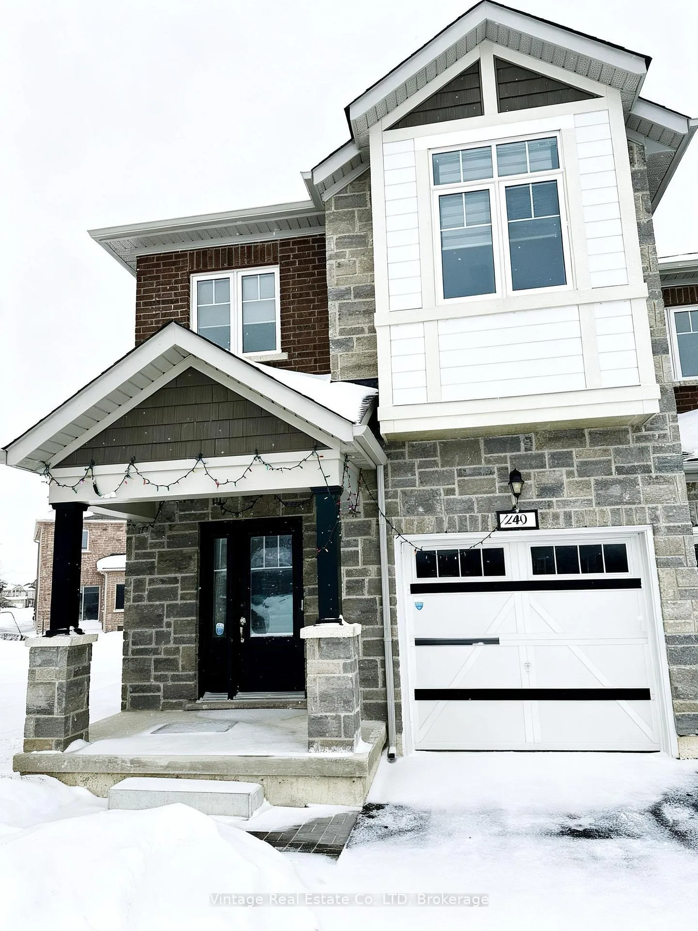 Photo 2 of Unit MAIN FLOOR, 49 Sapphire Way, Thorold, Rolling Meadows — HOMEH